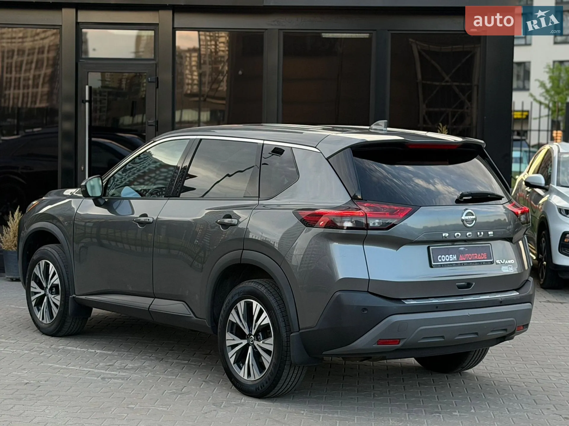 2021 Nissan Rogue - мініатюра 4