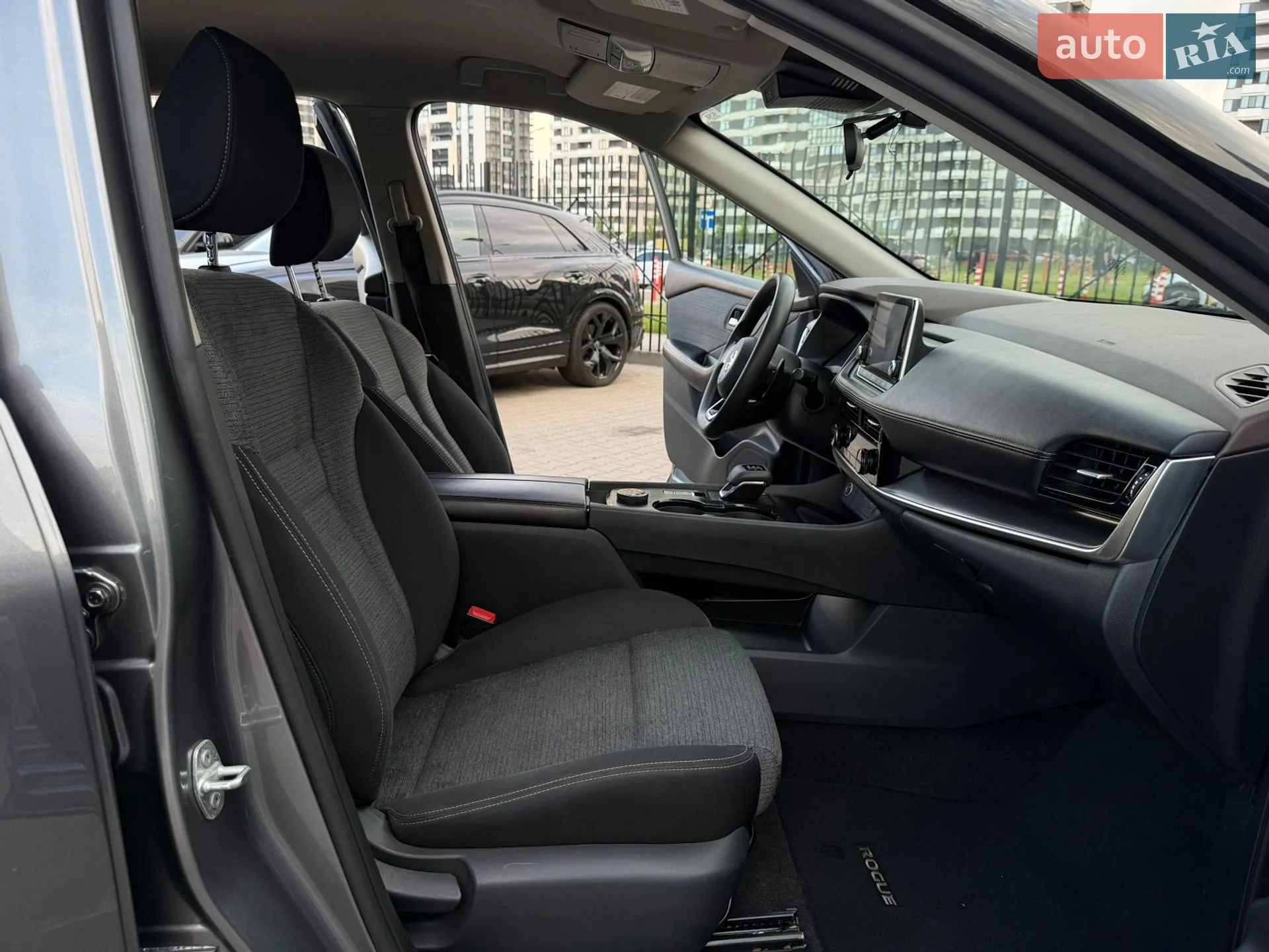 2021 Nissan Rogue - мініатюра 10