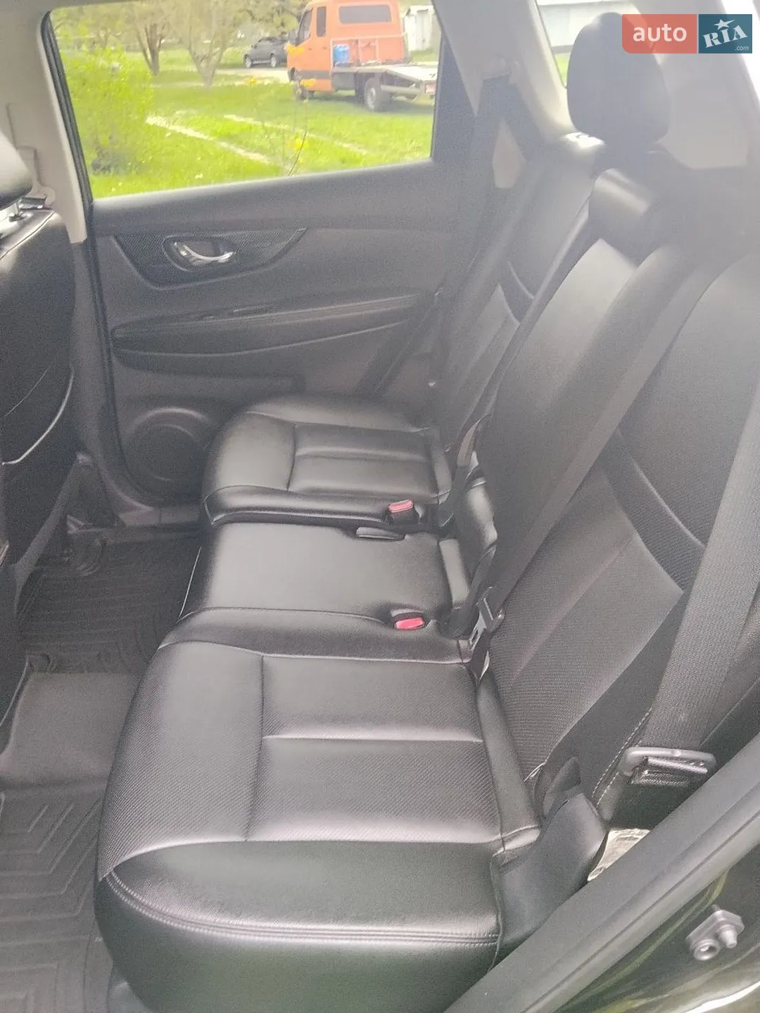2017 Nissan Rogue - мініатюра 16