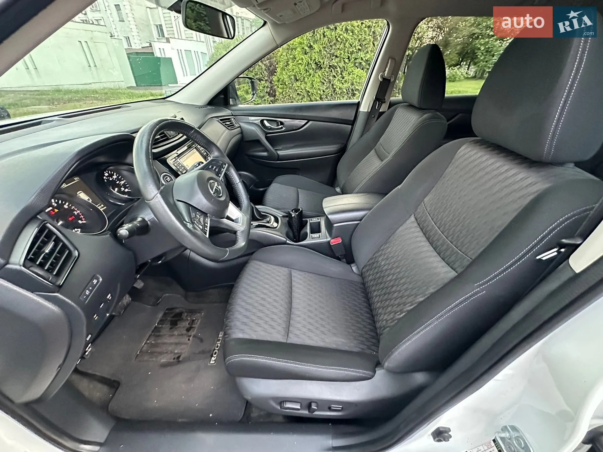 2016 Nissan Rogue - мініатюра 14