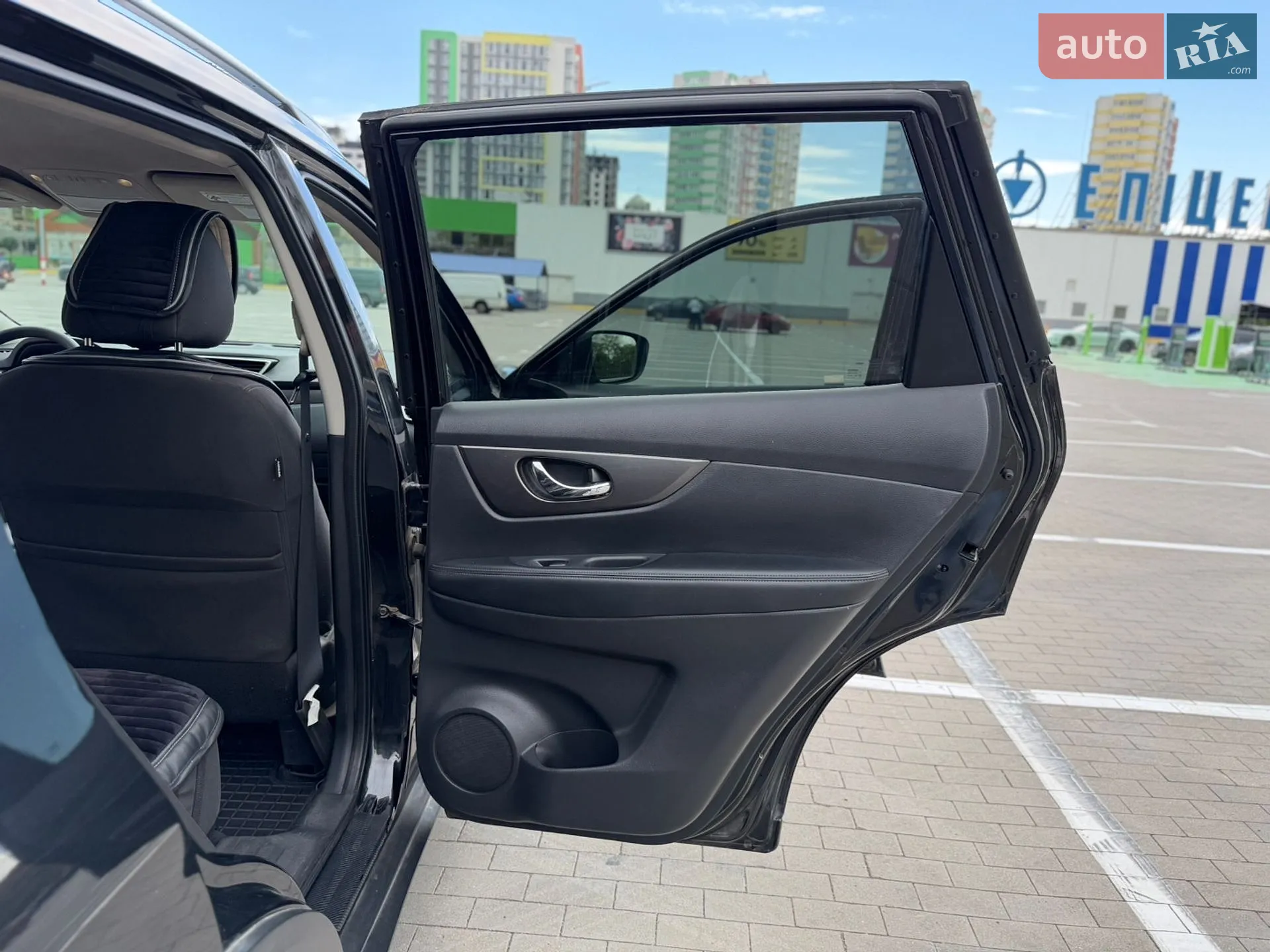2016 Nissan Rogue - мініатюра 25