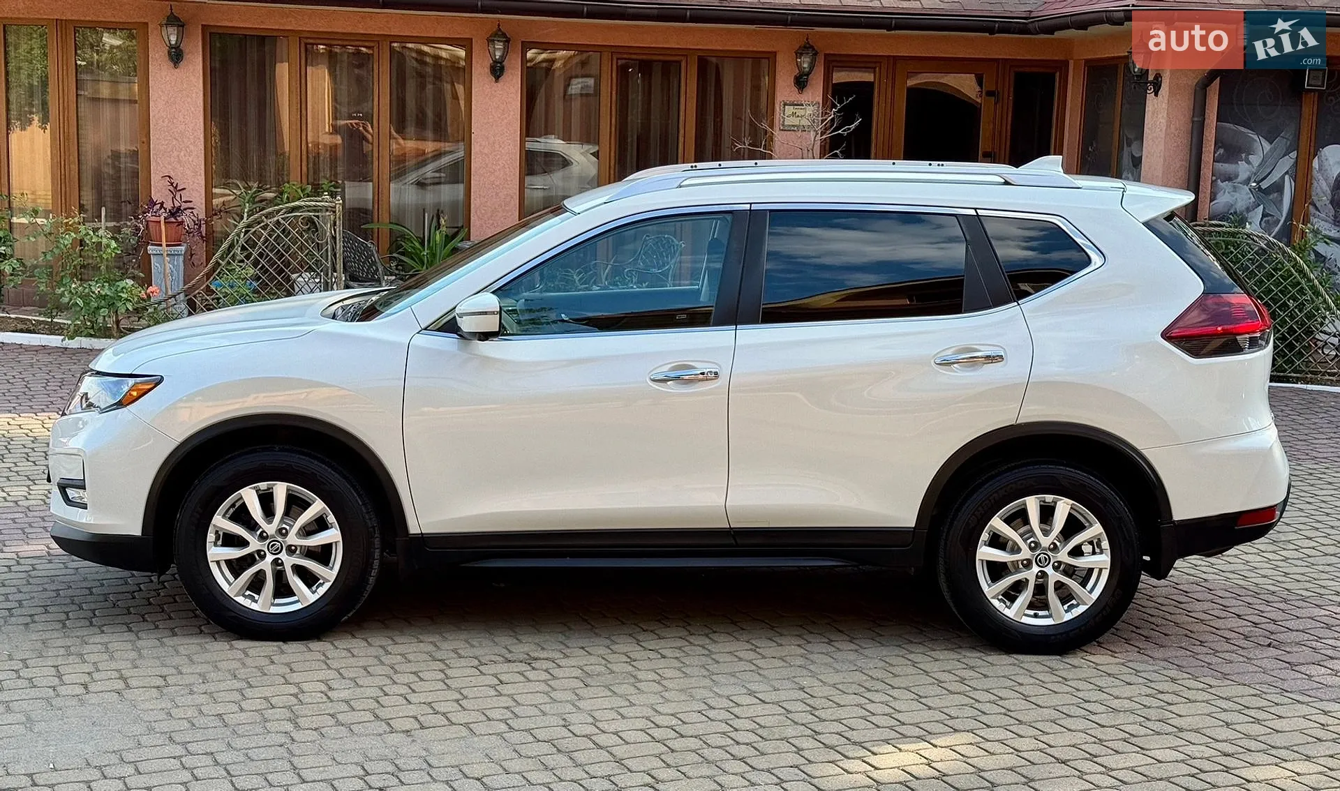 2019 Nissan Rogue - мініатюра 11