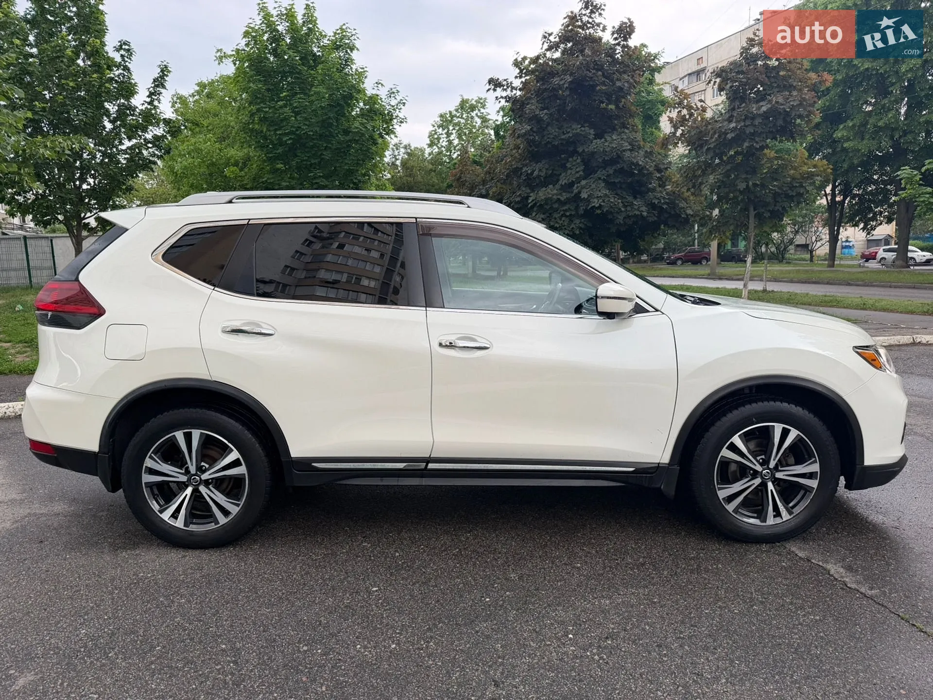 2018 Nissan Rogue - мініатюра 8