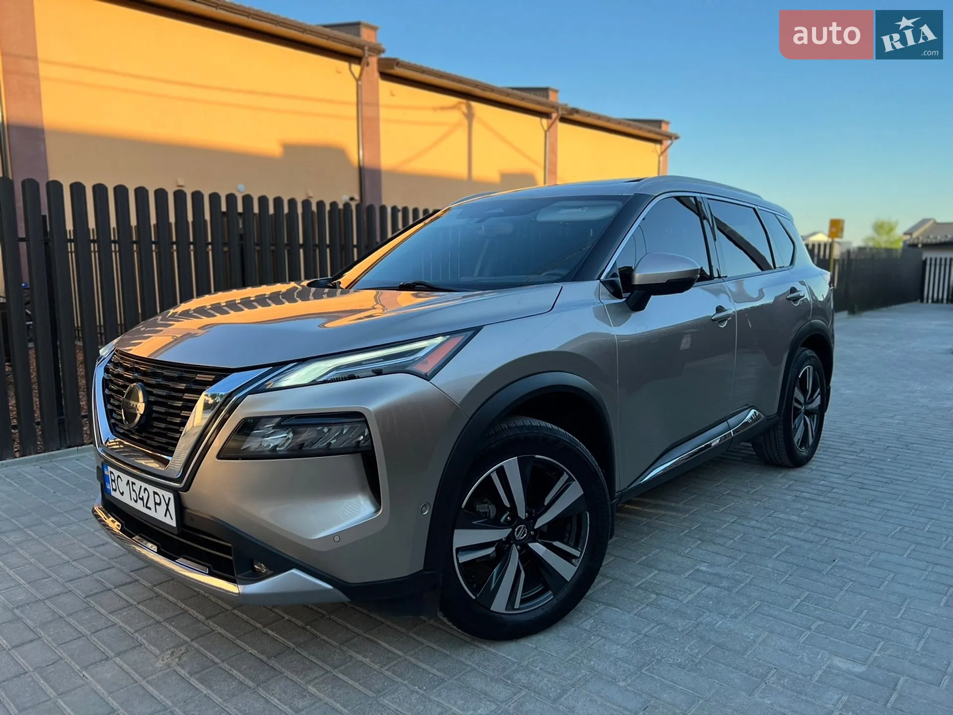 2021 Nissan Rogue - мініатюра 3