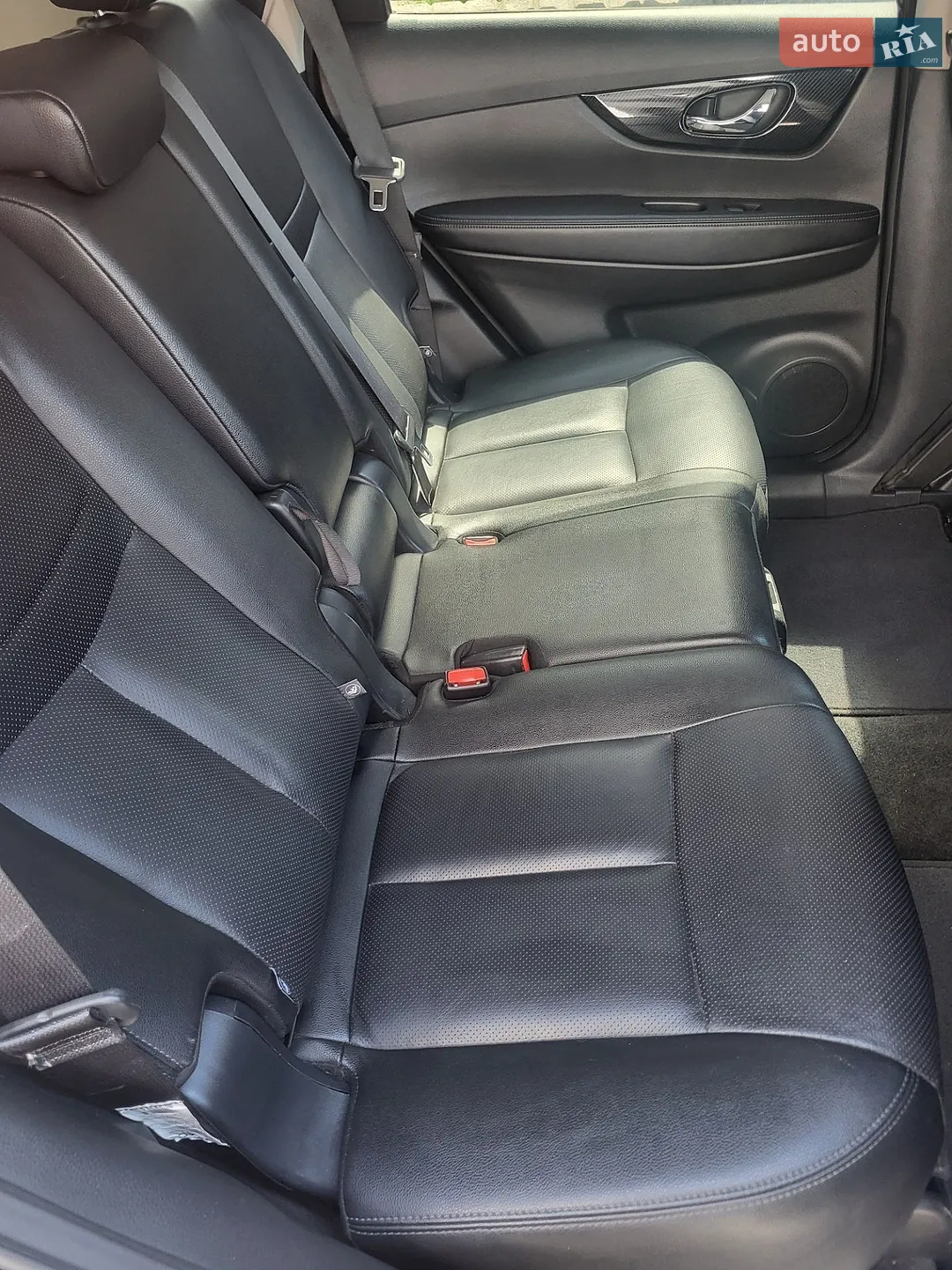 2019 Nissan Rogue - мініатюра 18