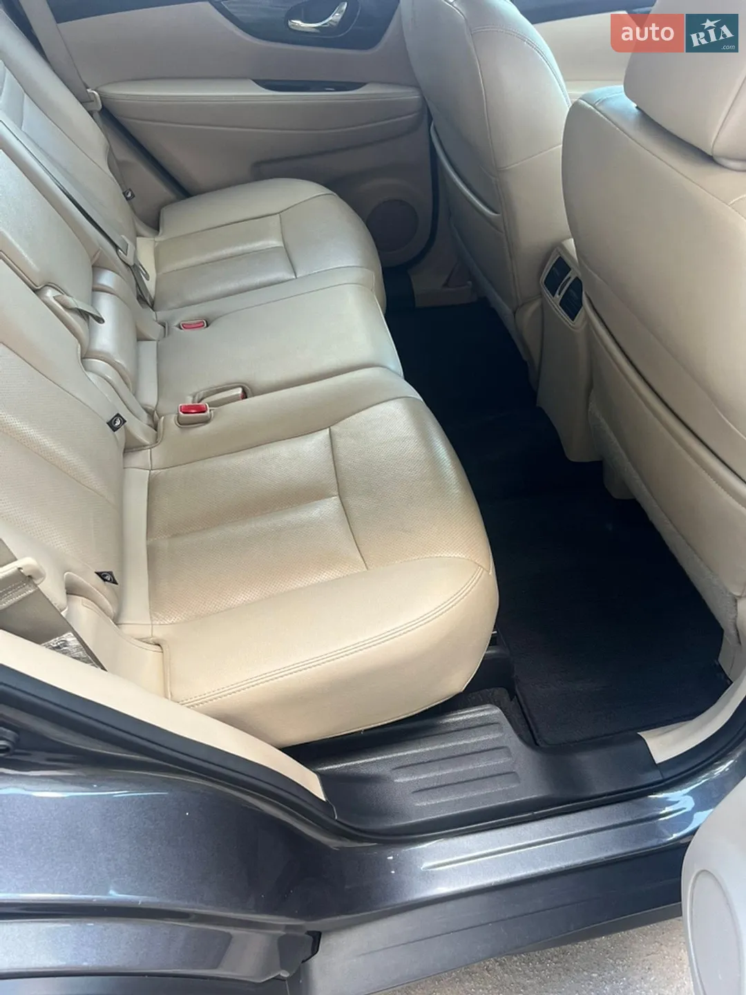 2016 Nissan Rogue - мініатюра 12
