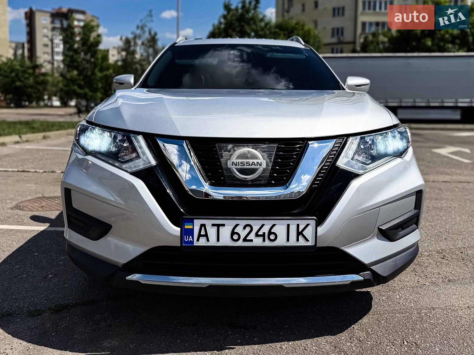 2017 Nissan Rogue - мініатюра 2