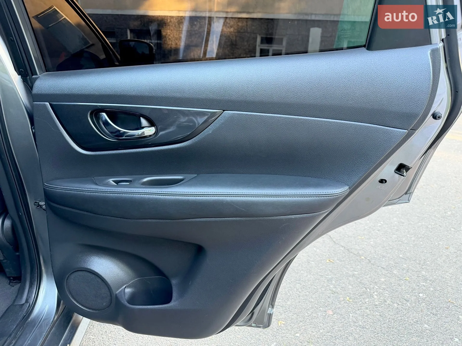 2017 Nissan Rogue - мініатюра 25