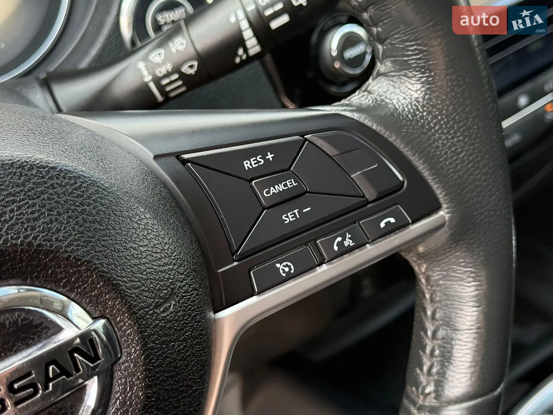 2017 Nissan Rogue - мініатюра 36