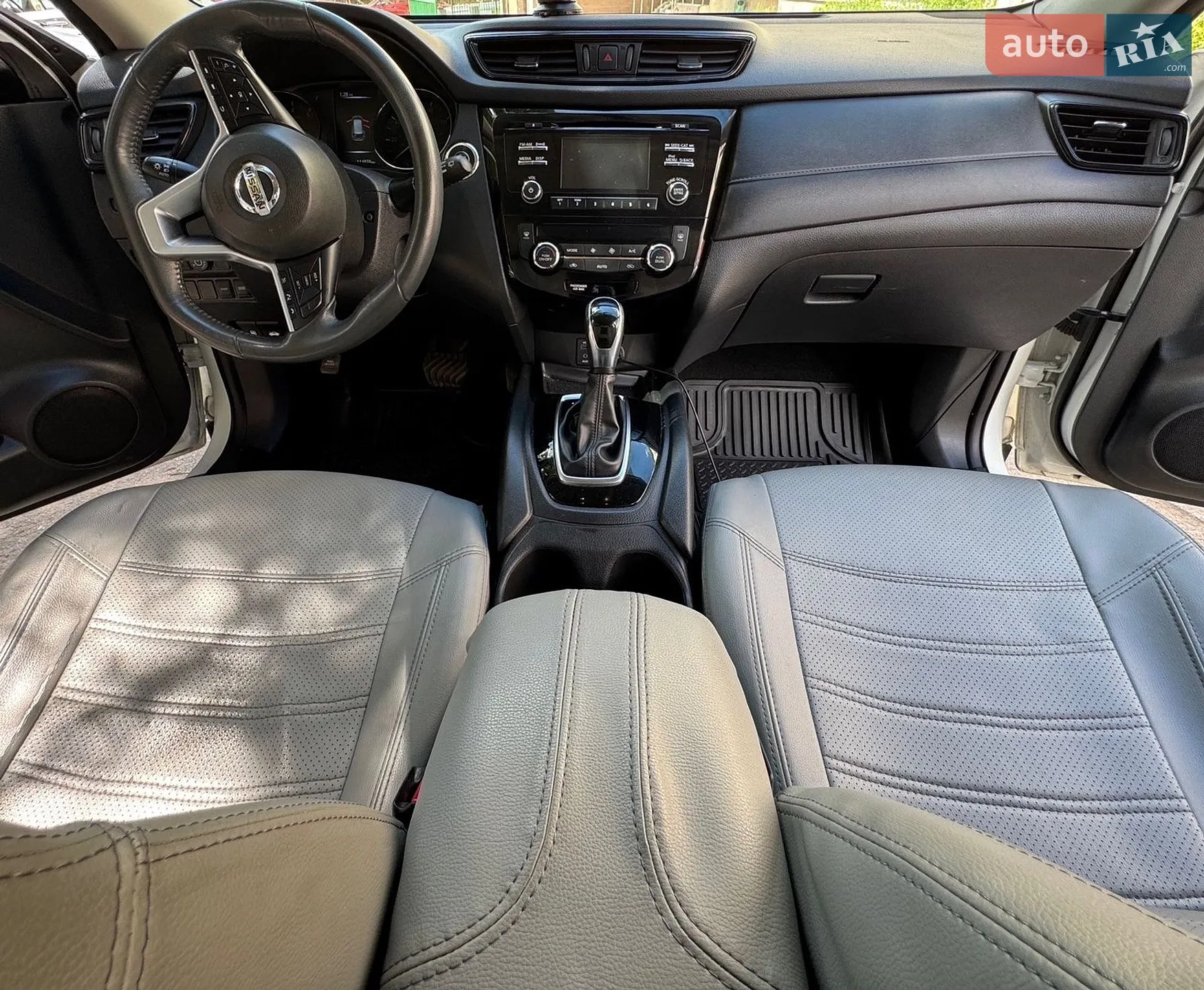2017 Nissan Rogue - мініатюра 13