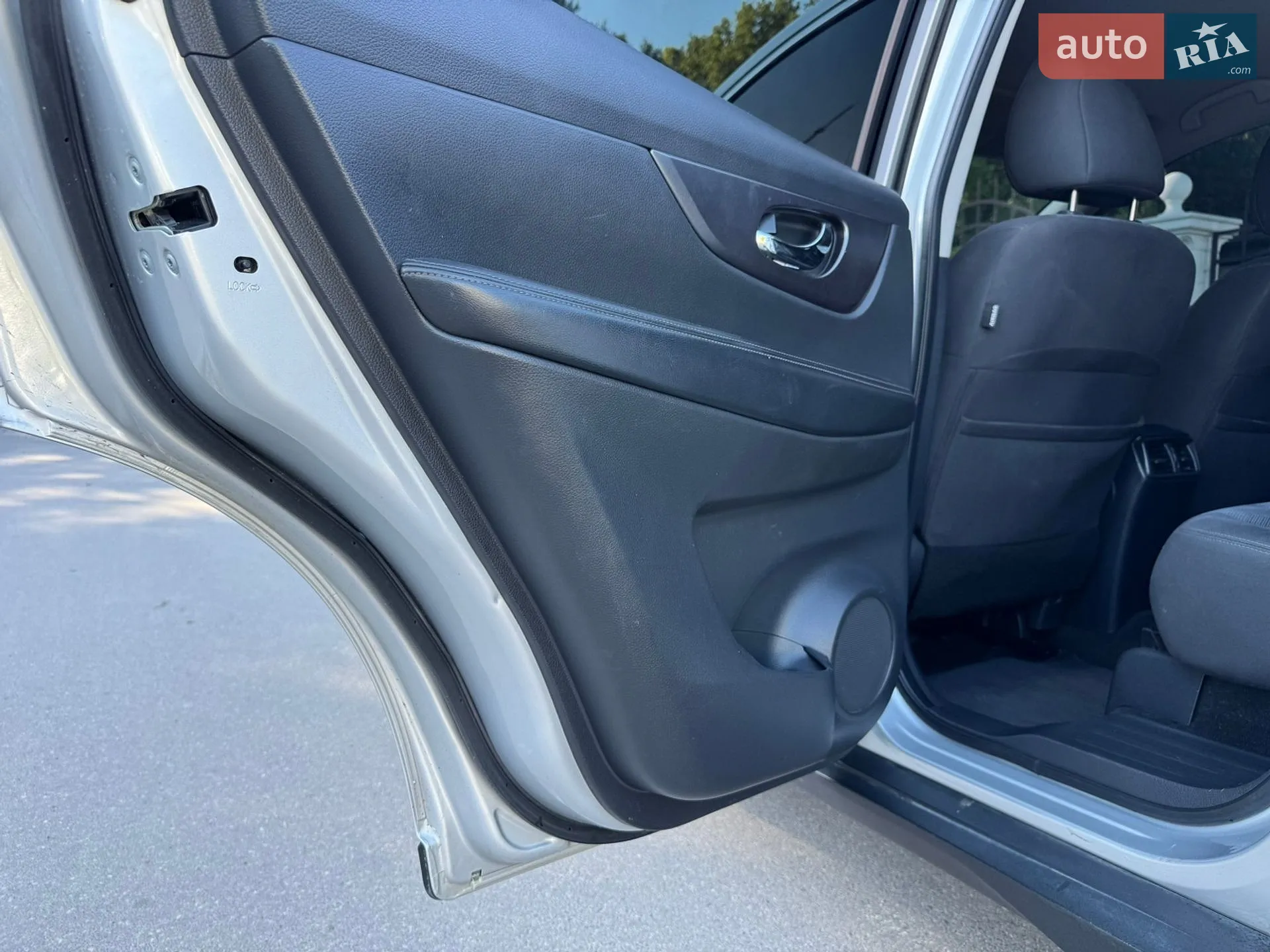 2016 Nissan Rogue - мініатюра 21