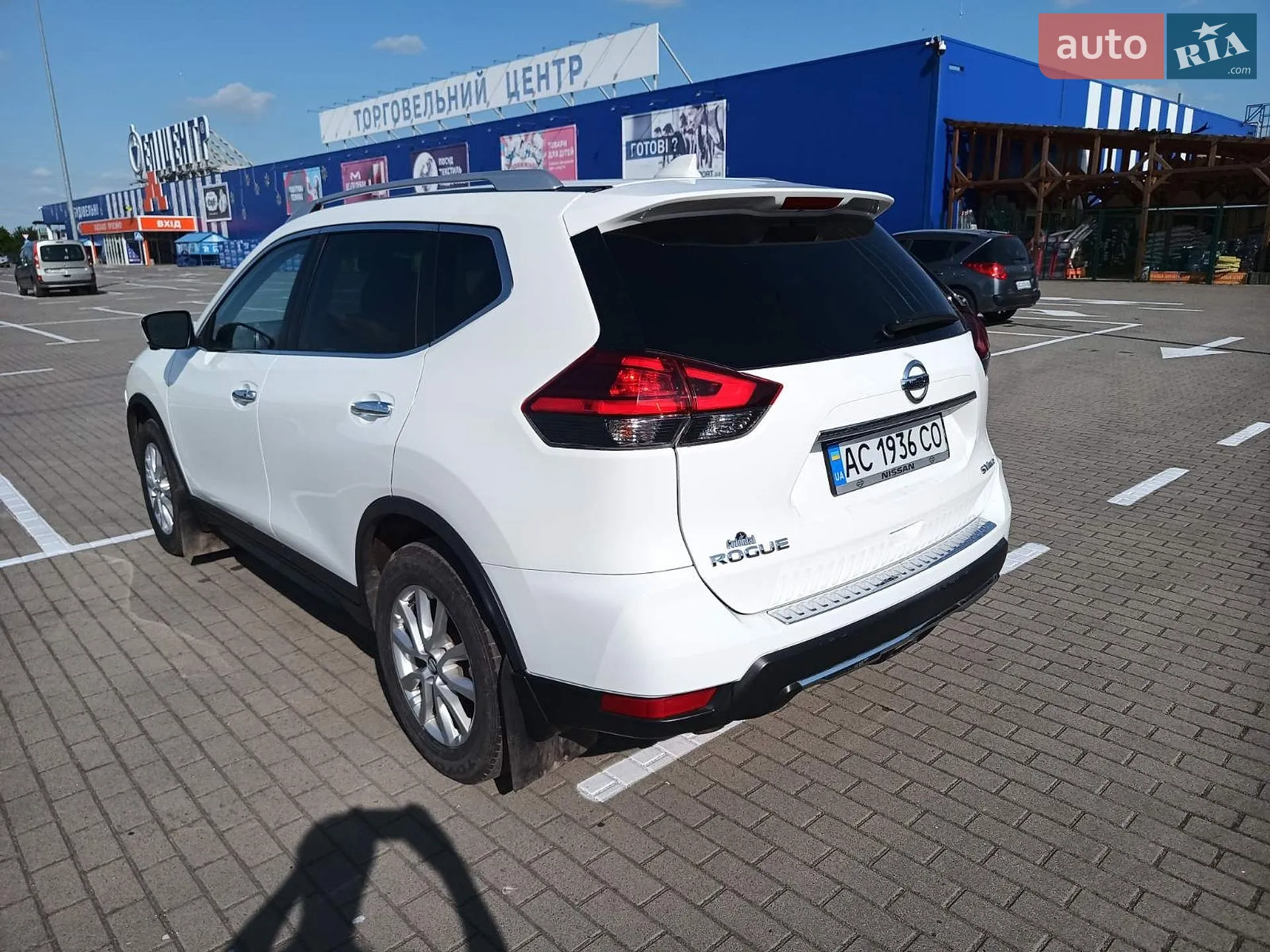 2017 Nissan Rogue - мініатюра 2