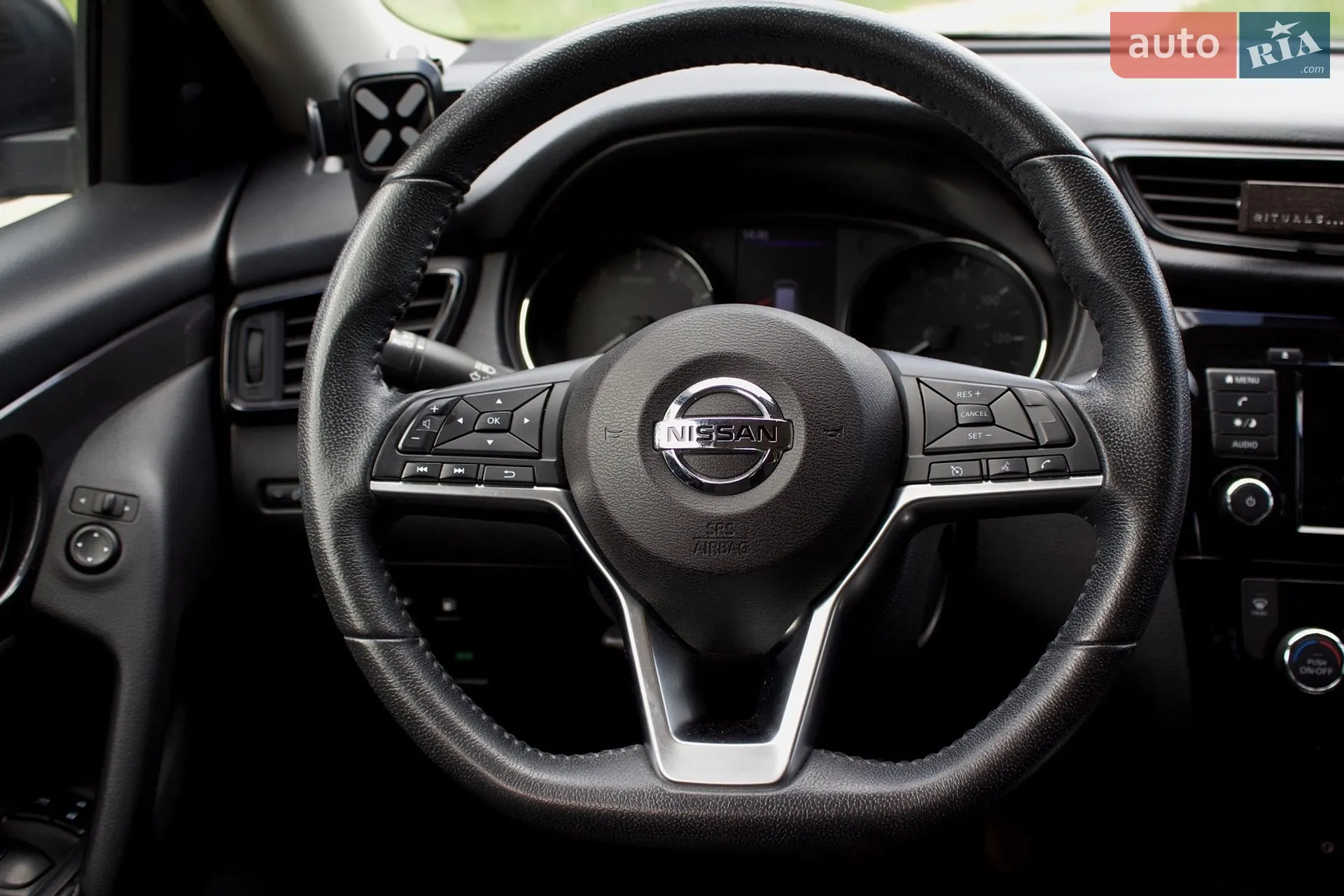 2019 Nissan Rogue - мініатюра 14
