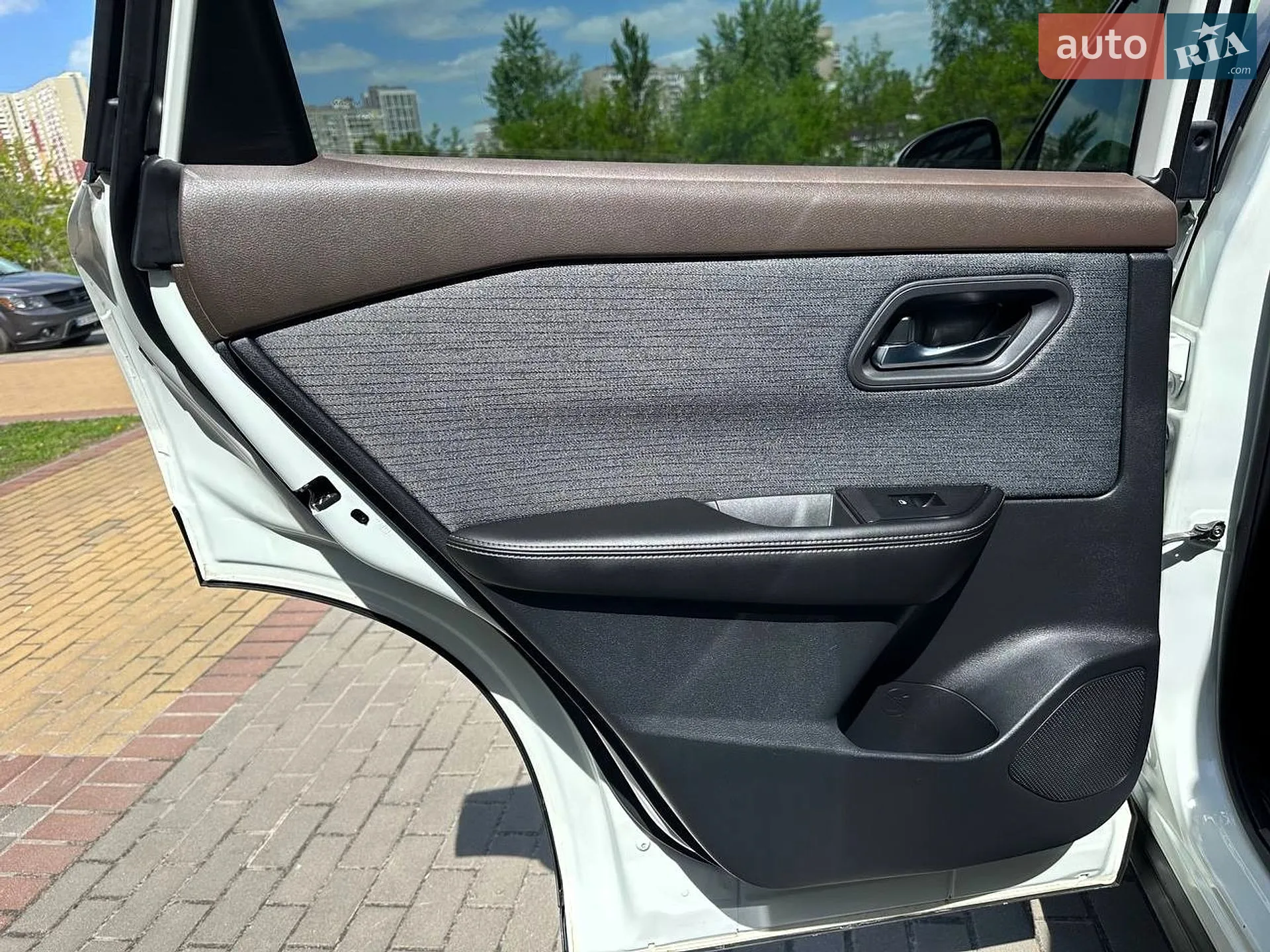 2021 Nissan Rogue - мініатюра 32