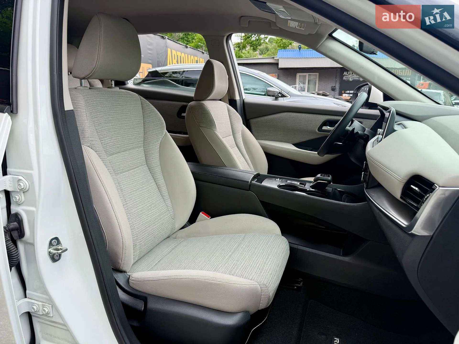 2020 Nissan Rogue - мініатюра 11