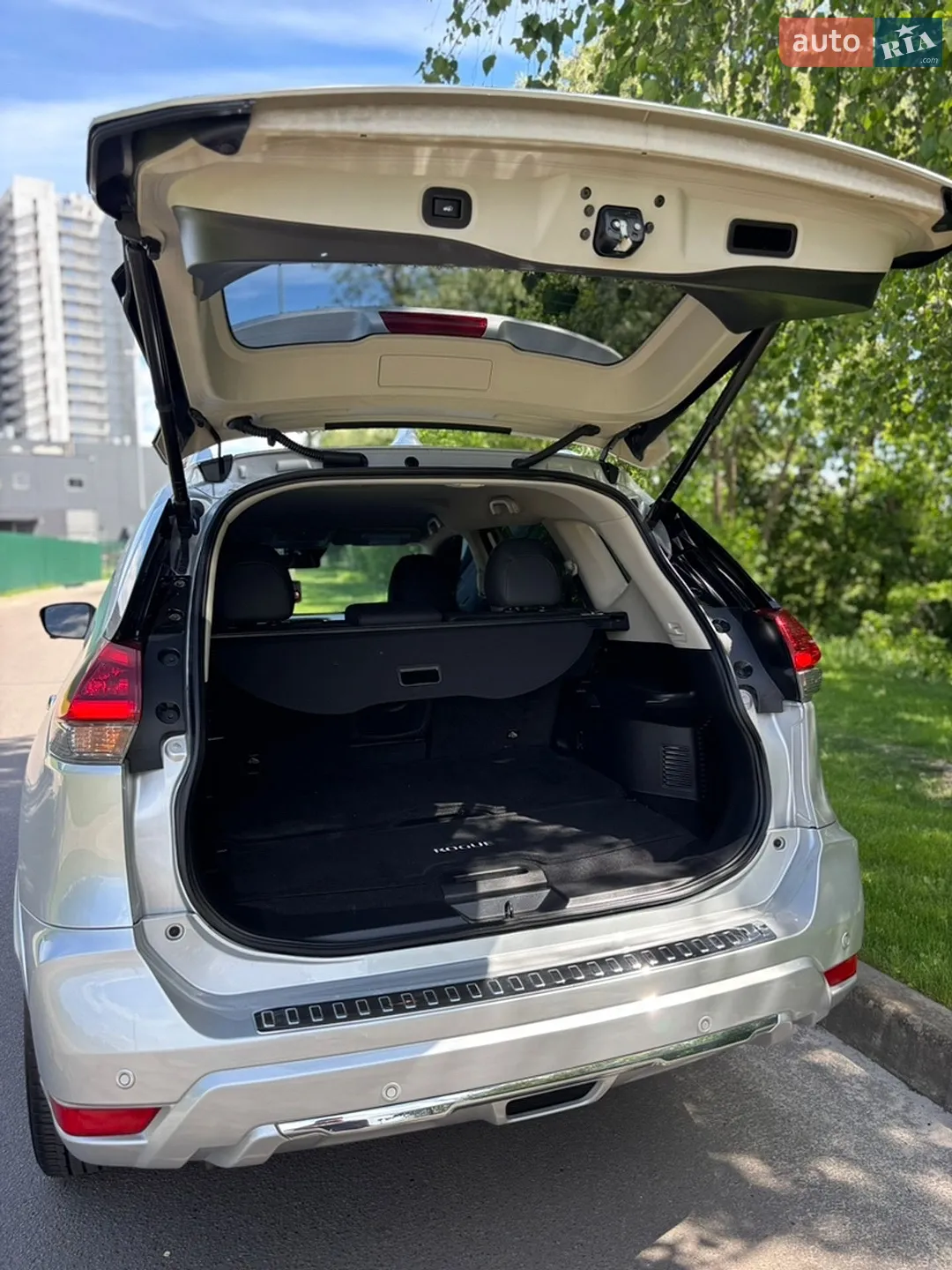 2019 Nissan Rogue - мініатюра 16