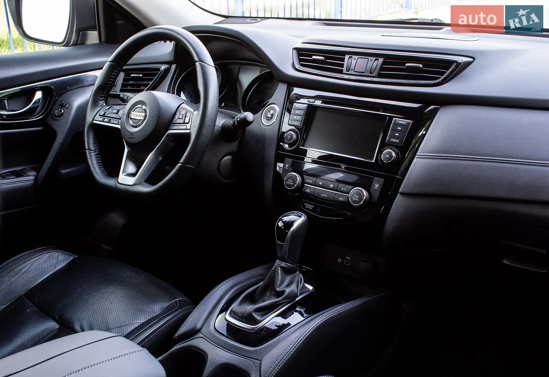 2019 Nissan Rogue - мініатюра 22