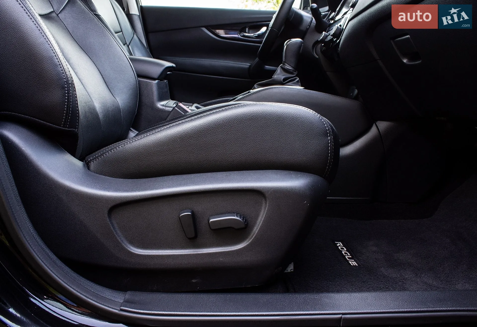 2019 Nissan Rogue - мініатюра 26