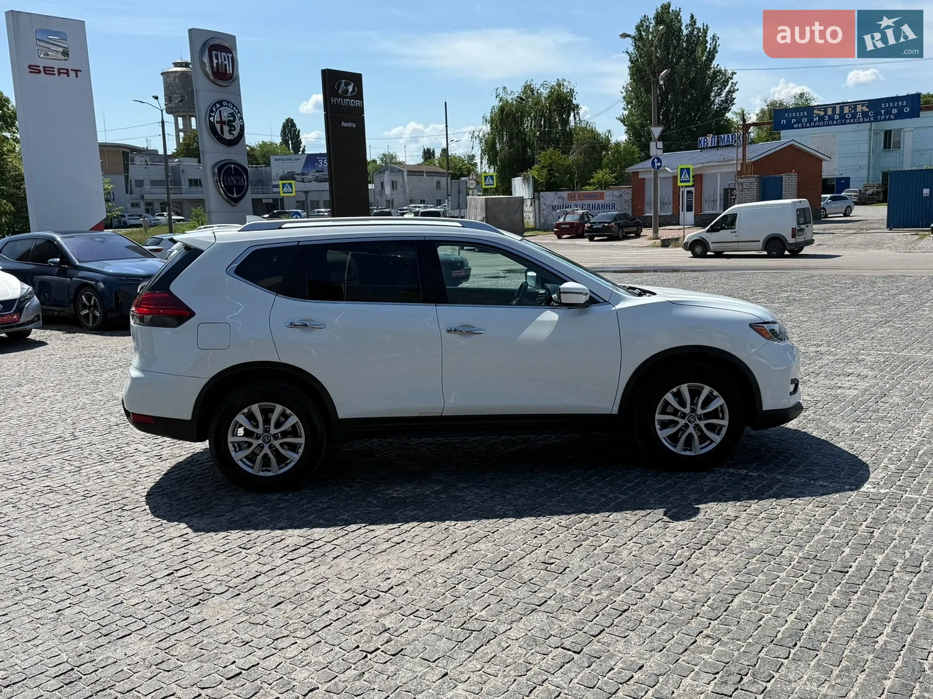 2017 Nissan Rogue - мініатюра 3