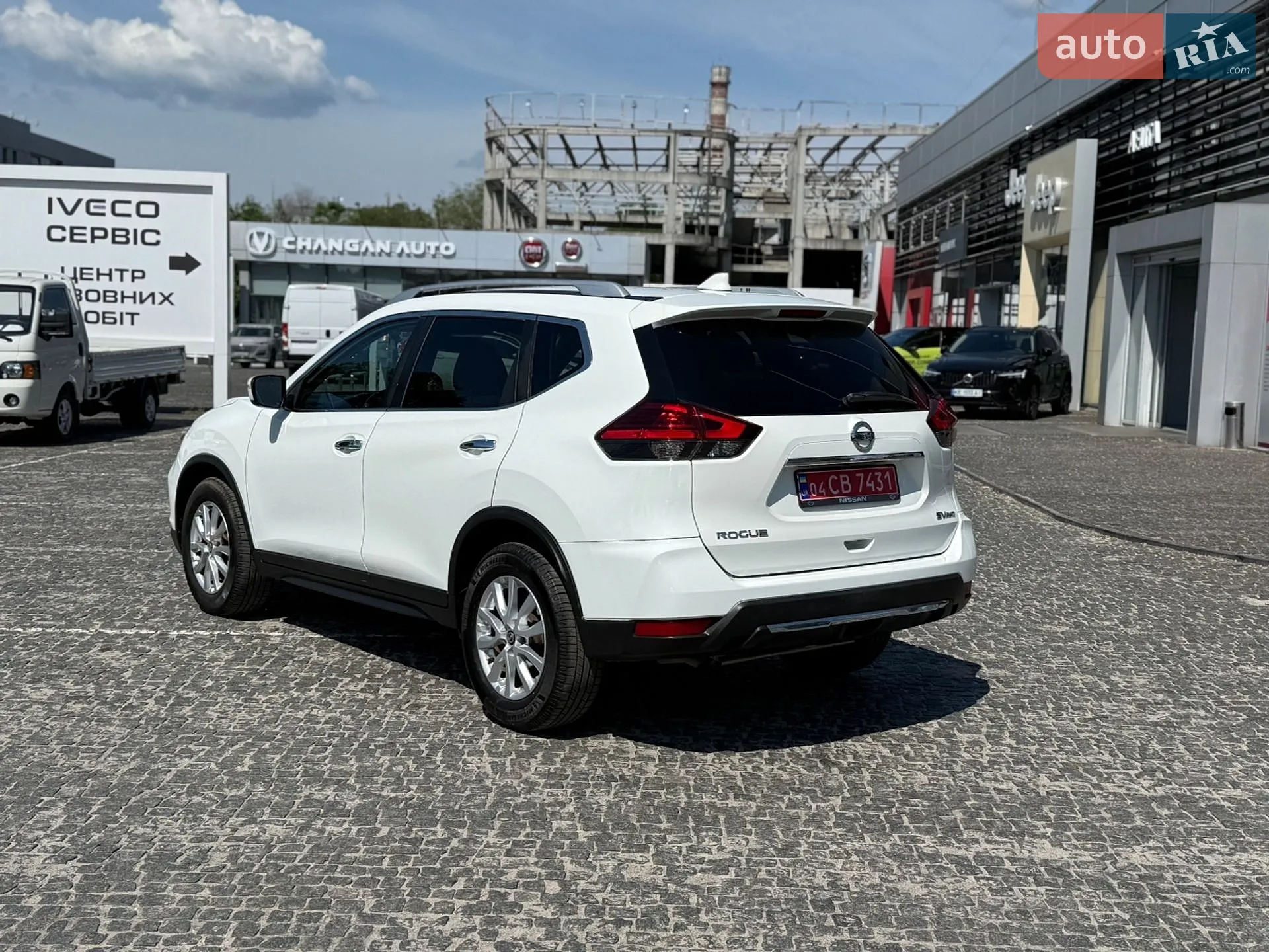 2017 Nissan Rogue - мініатюра 11