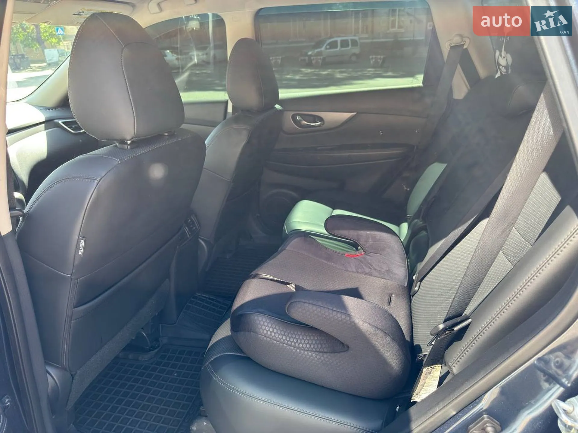 2016 Nissan Rogue - мініатюра 27