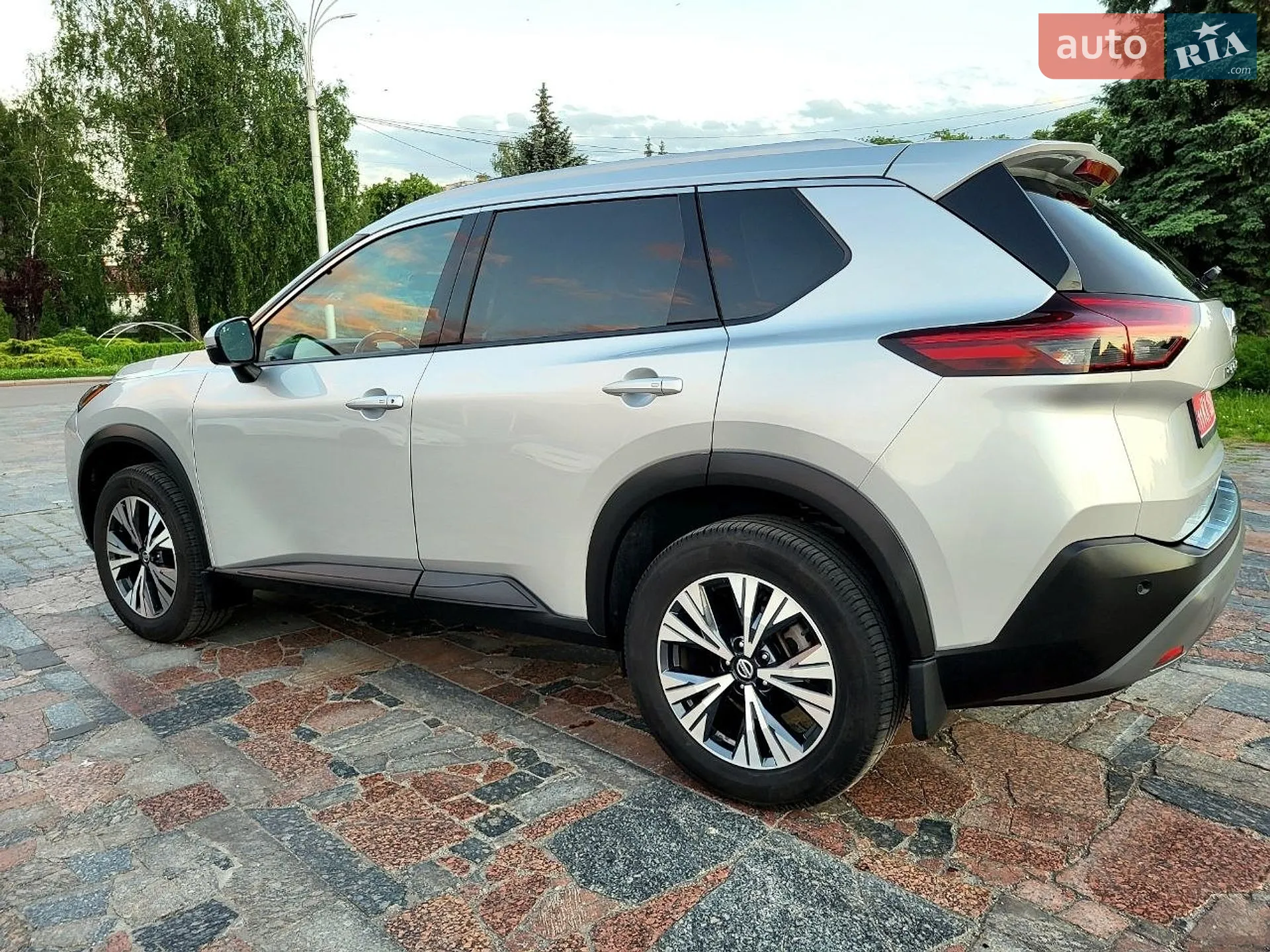 2021 Nissan Rogue - мініатюра 9
