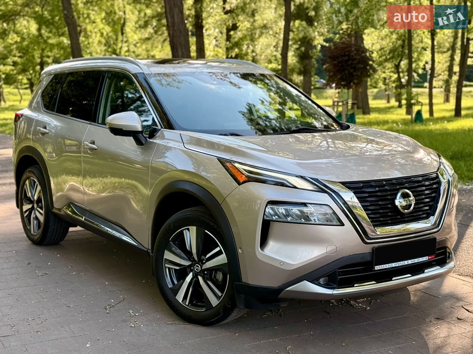 2021 Nissan Rogue - мініатюра 9