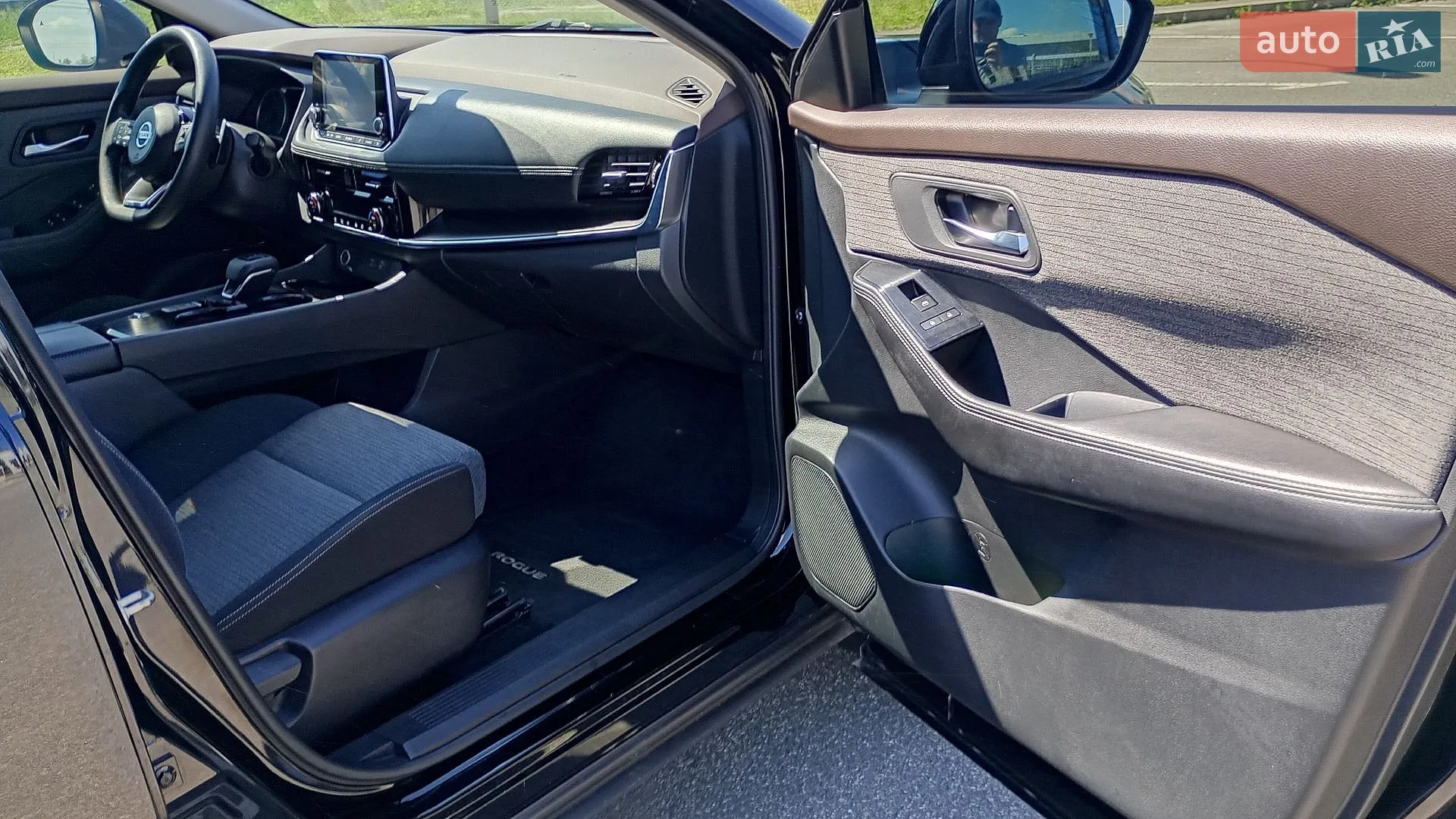 2021 Nissan Rogue - мініатюра 25