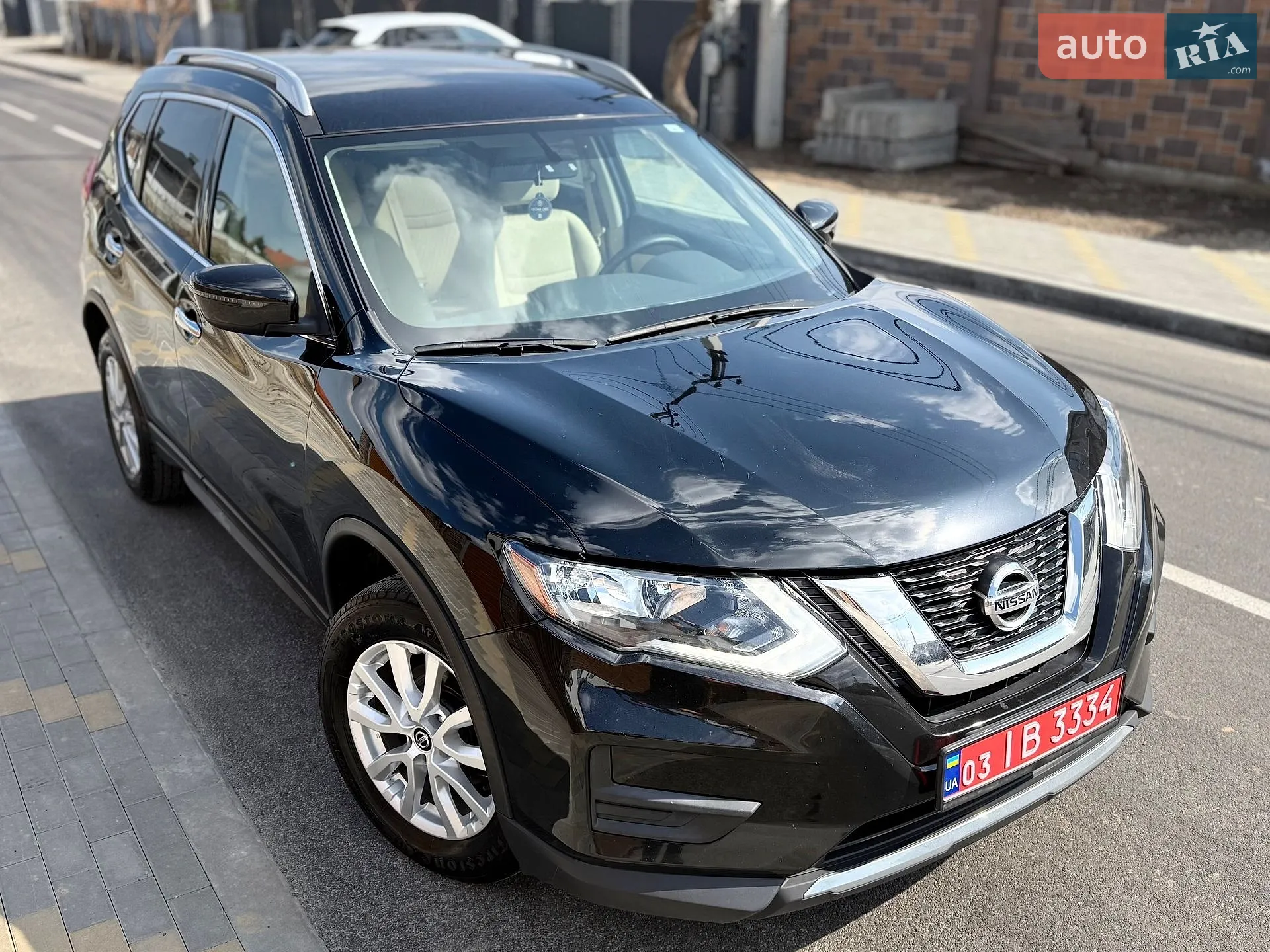 2017 Nissan Rogue - мініатюра 2
