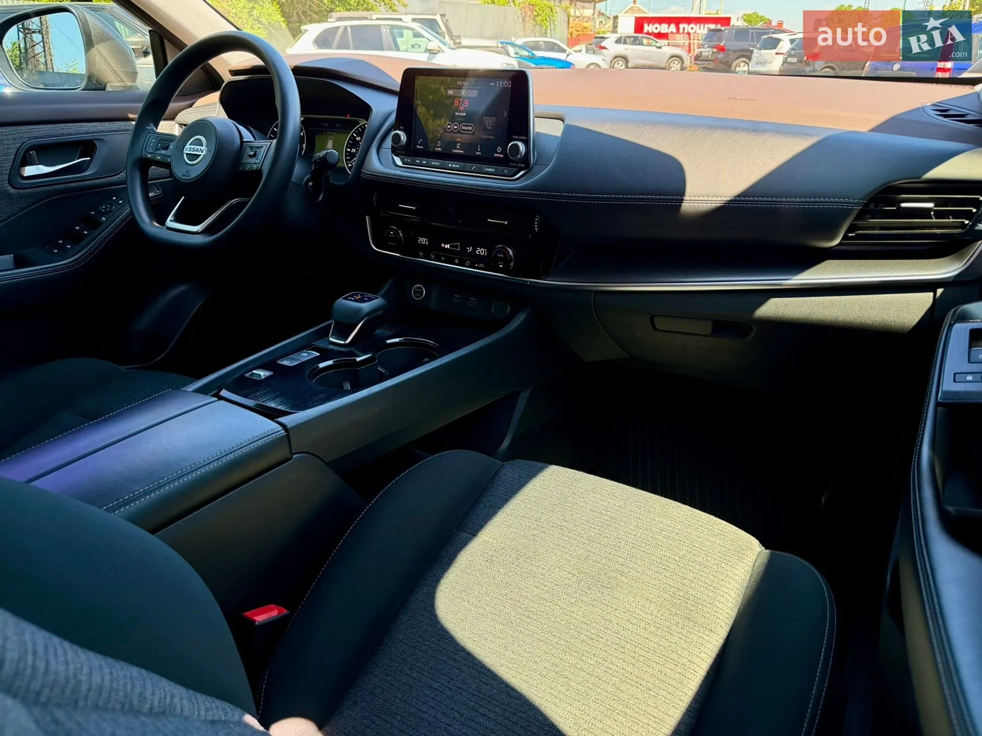 2021 Nissan Rogue - мініатюра 14