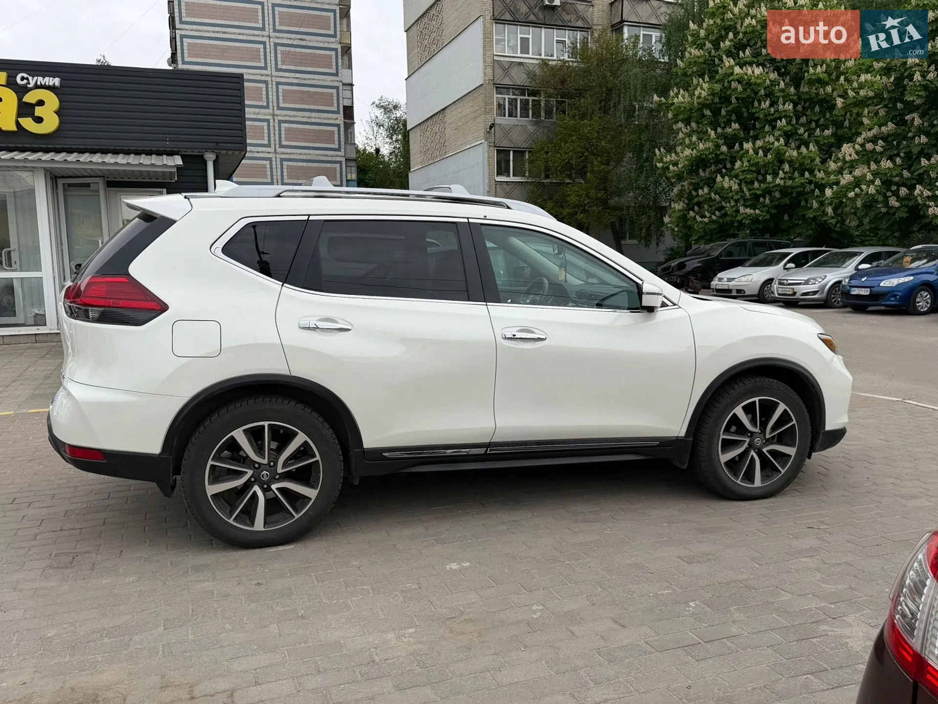 2017 Nissan Rogue - мініатюра 8