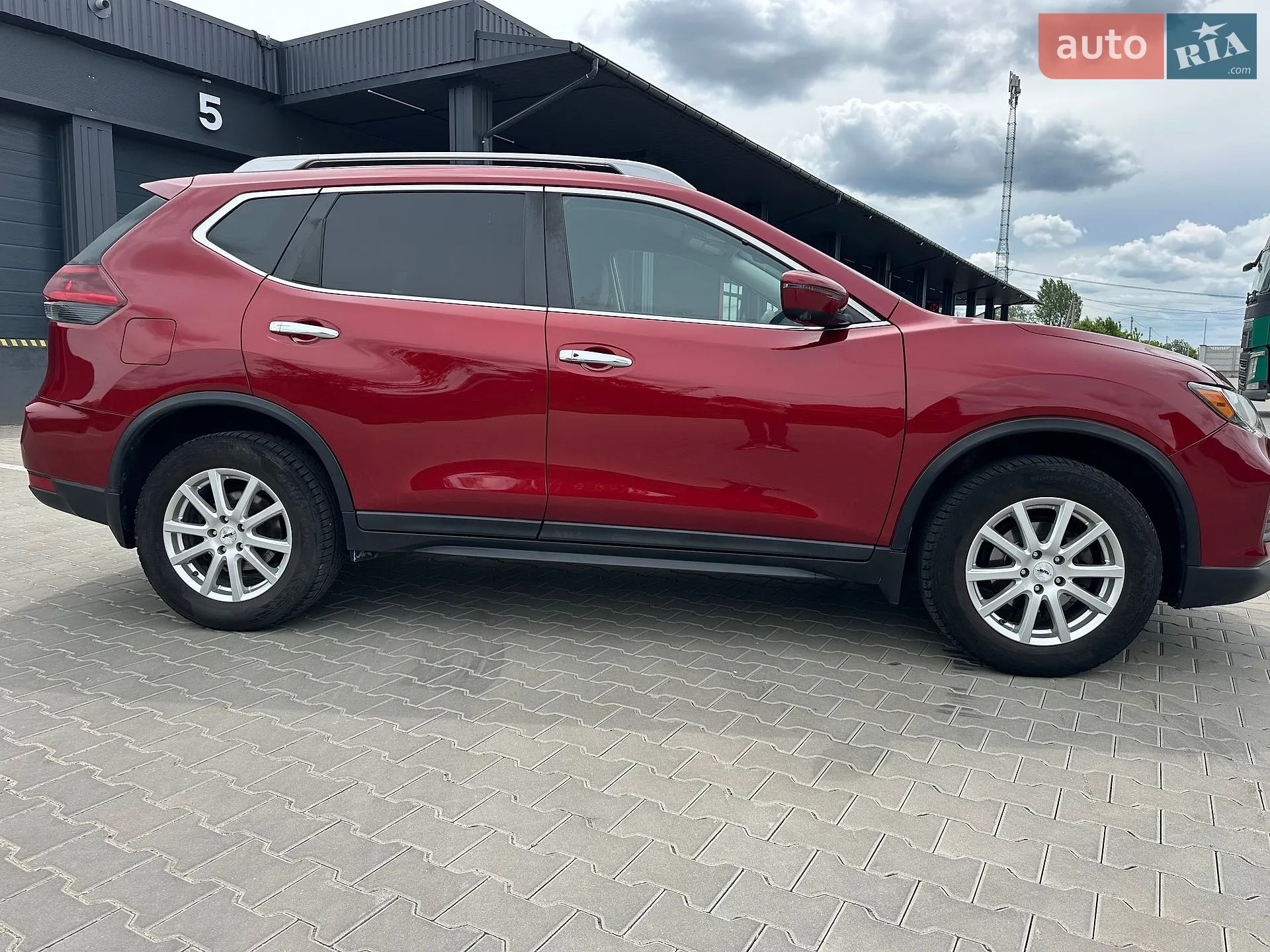 2018 Nissan Rogue - мініатюра 4