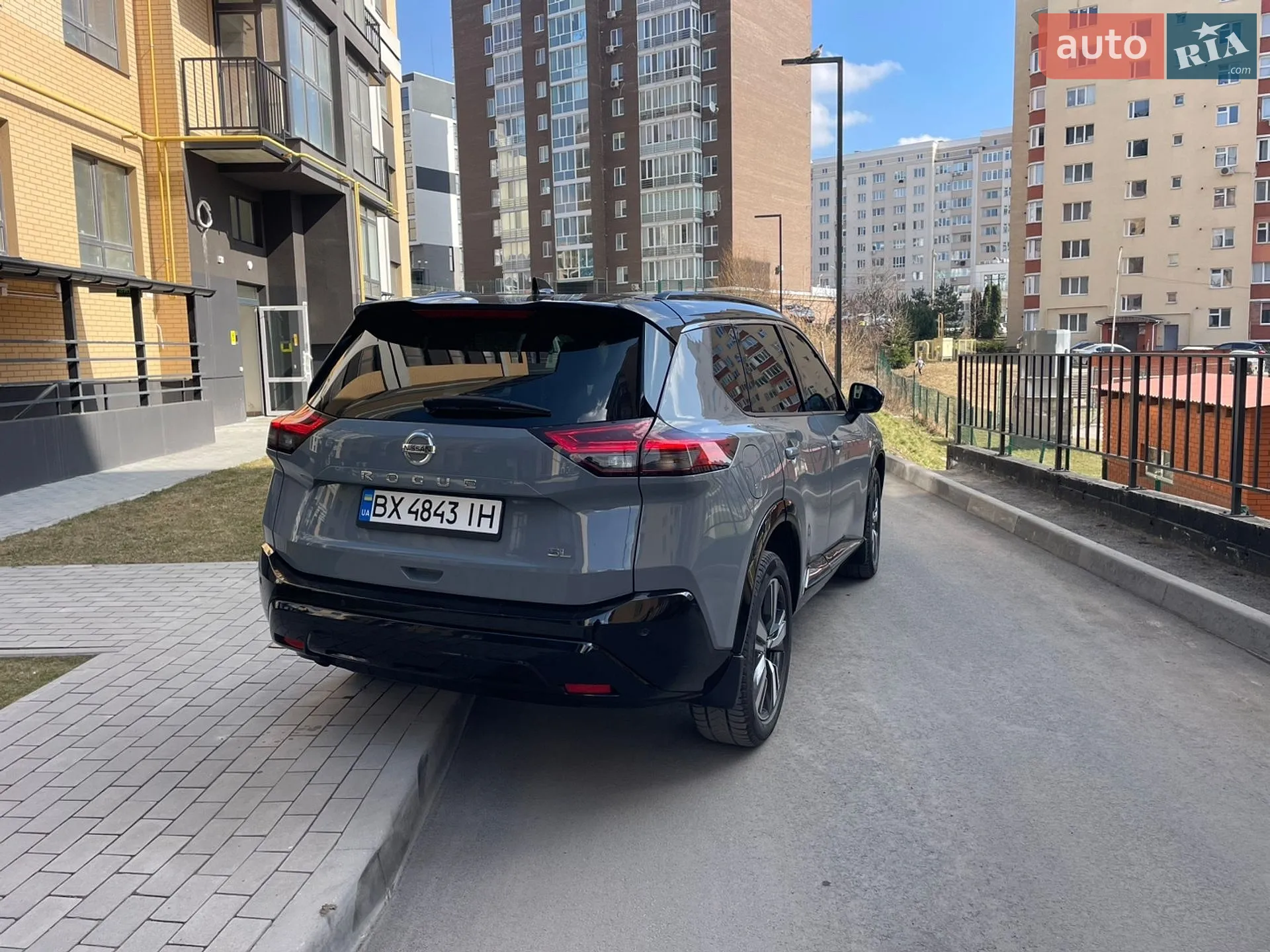2021 Nissan Rogue - мініатюра 16