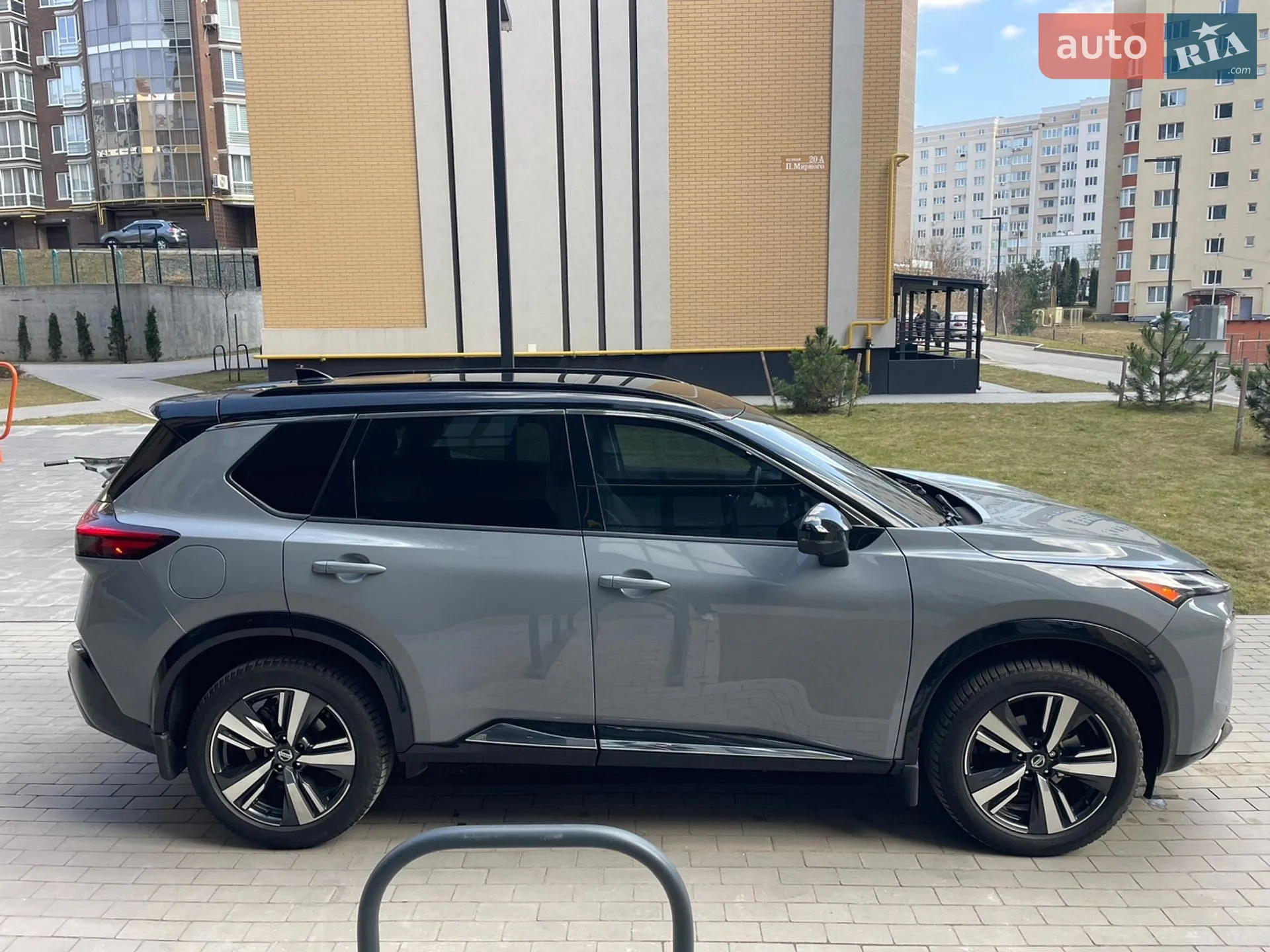 2021 Nissan Rogue - мініатюра 12