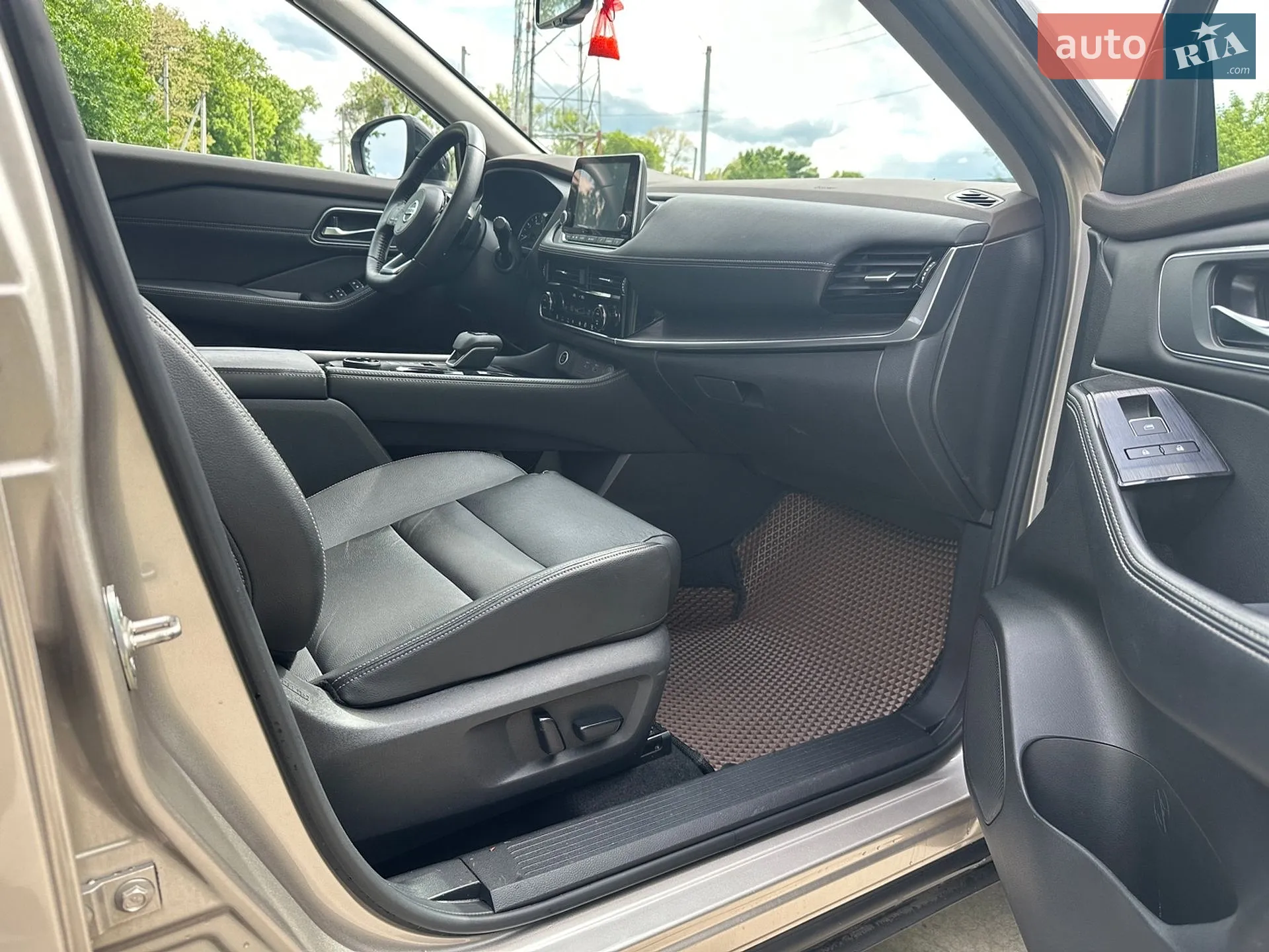 2021 Nissan Rogue - мініатюра 12