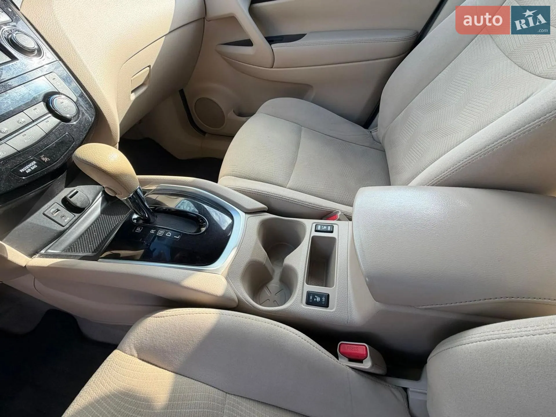 2014 Nissan Rogue - мініатюра 7