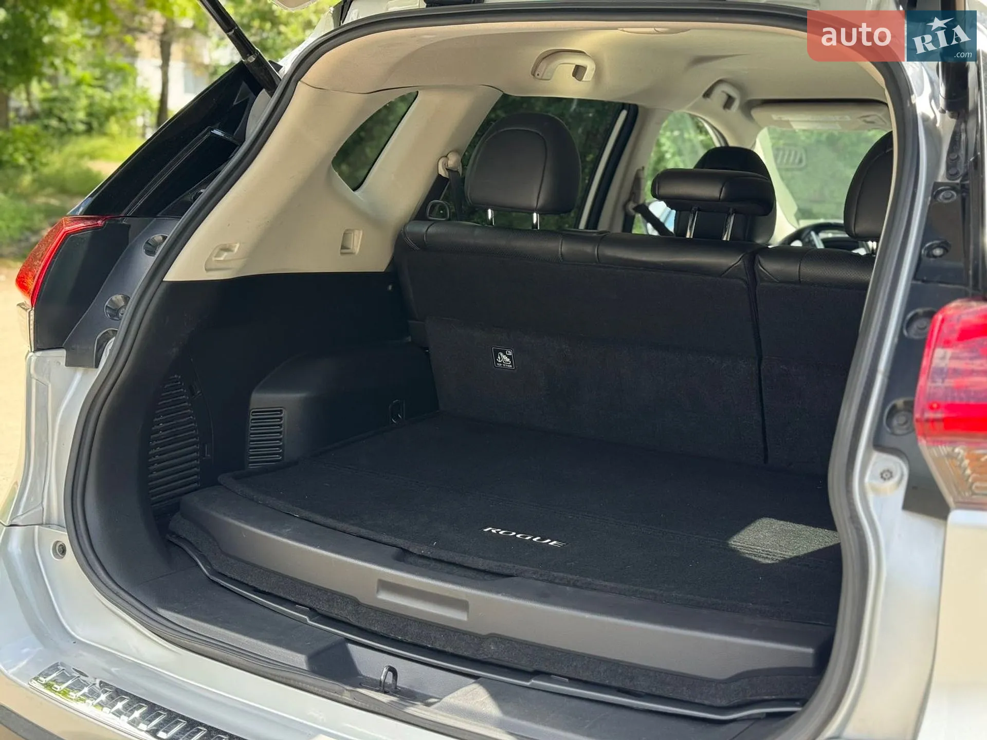2018 Nissan Rogue - мініатюра 12