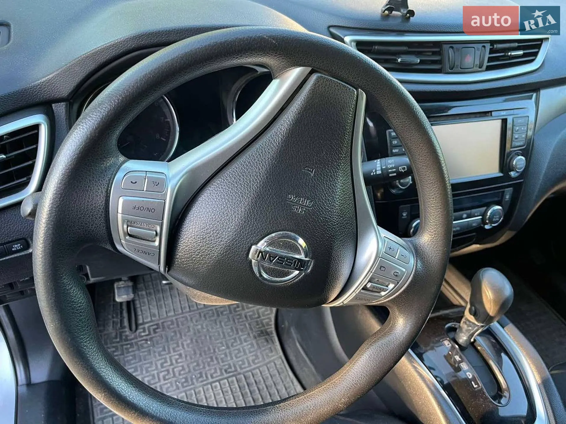 2015 Nissan Rogue - мініатюра 9