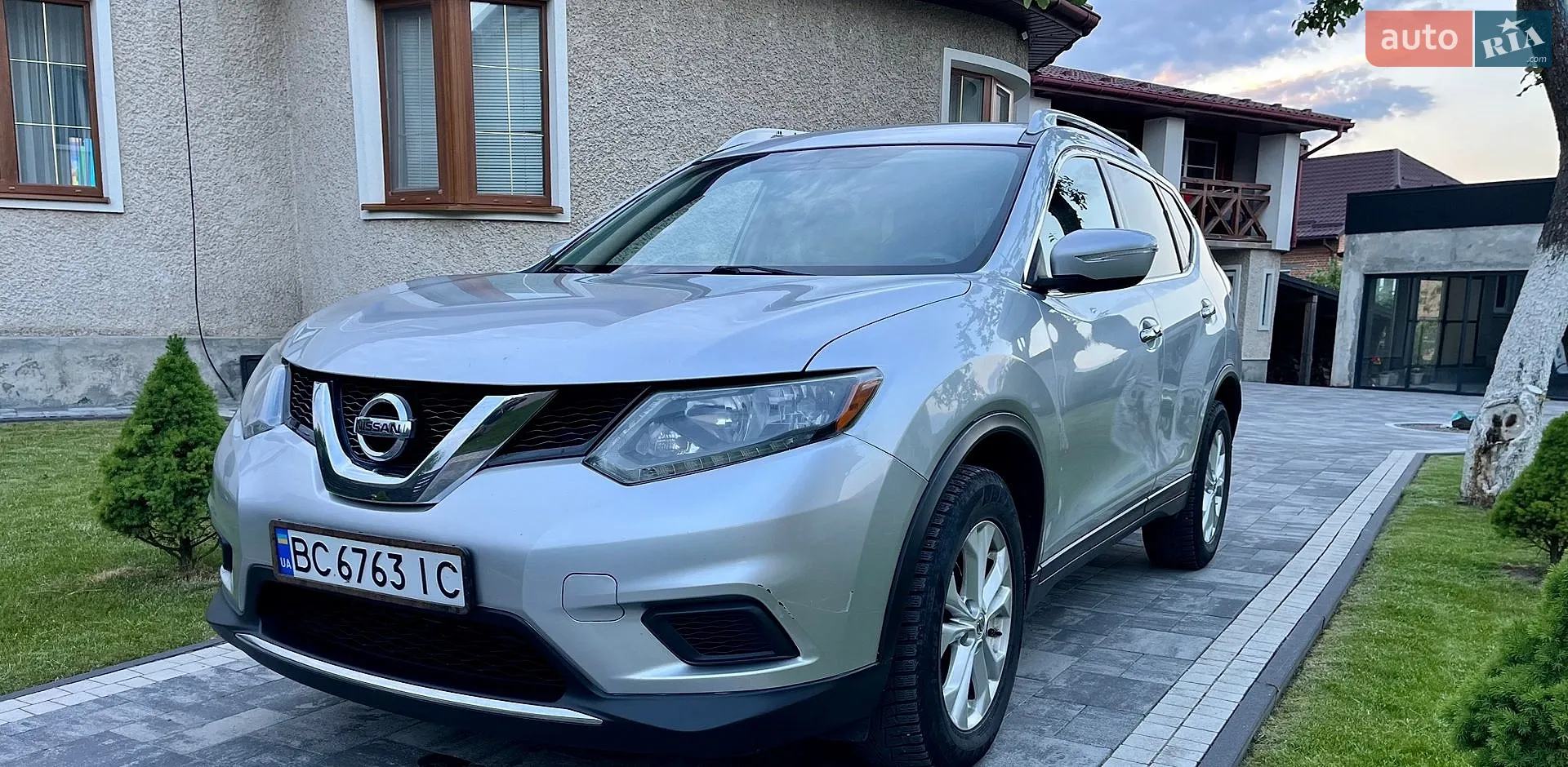 2015 Nissan Rogue - фото 1