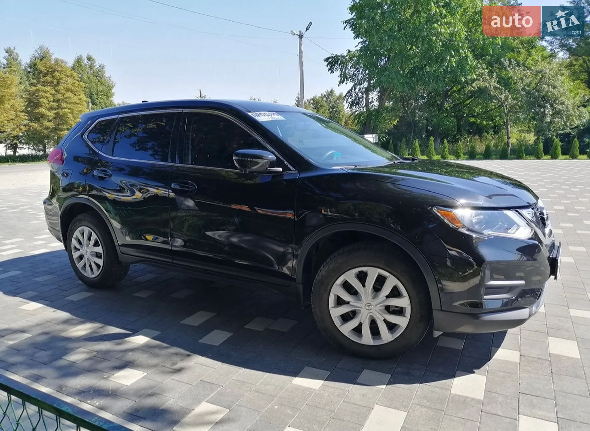 2016 Nissan Rogue - мініатюра 2