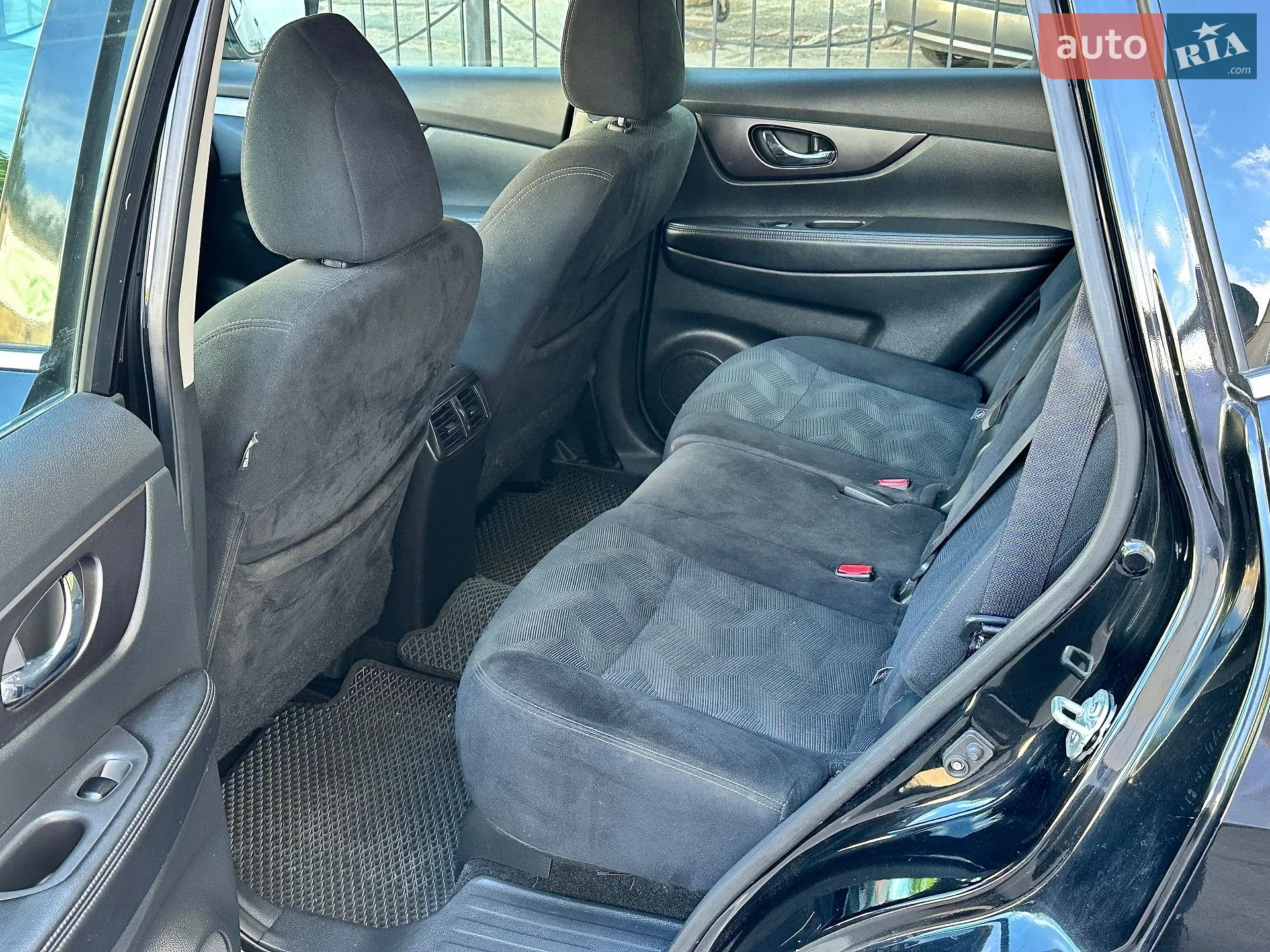 2016 Nissan Rogue - мініатюра 35