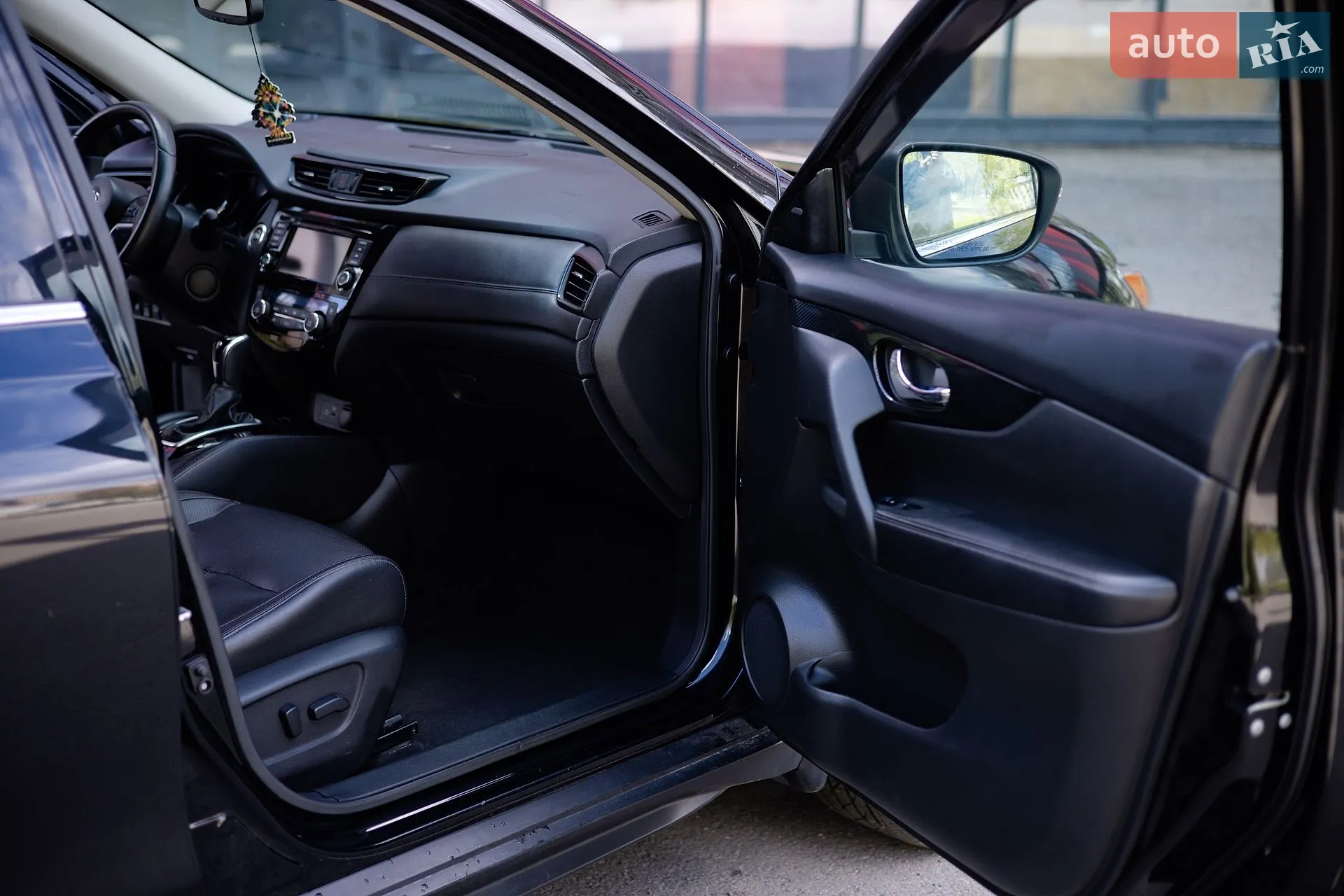 2019 Nissan Rogue - мініатюра 17