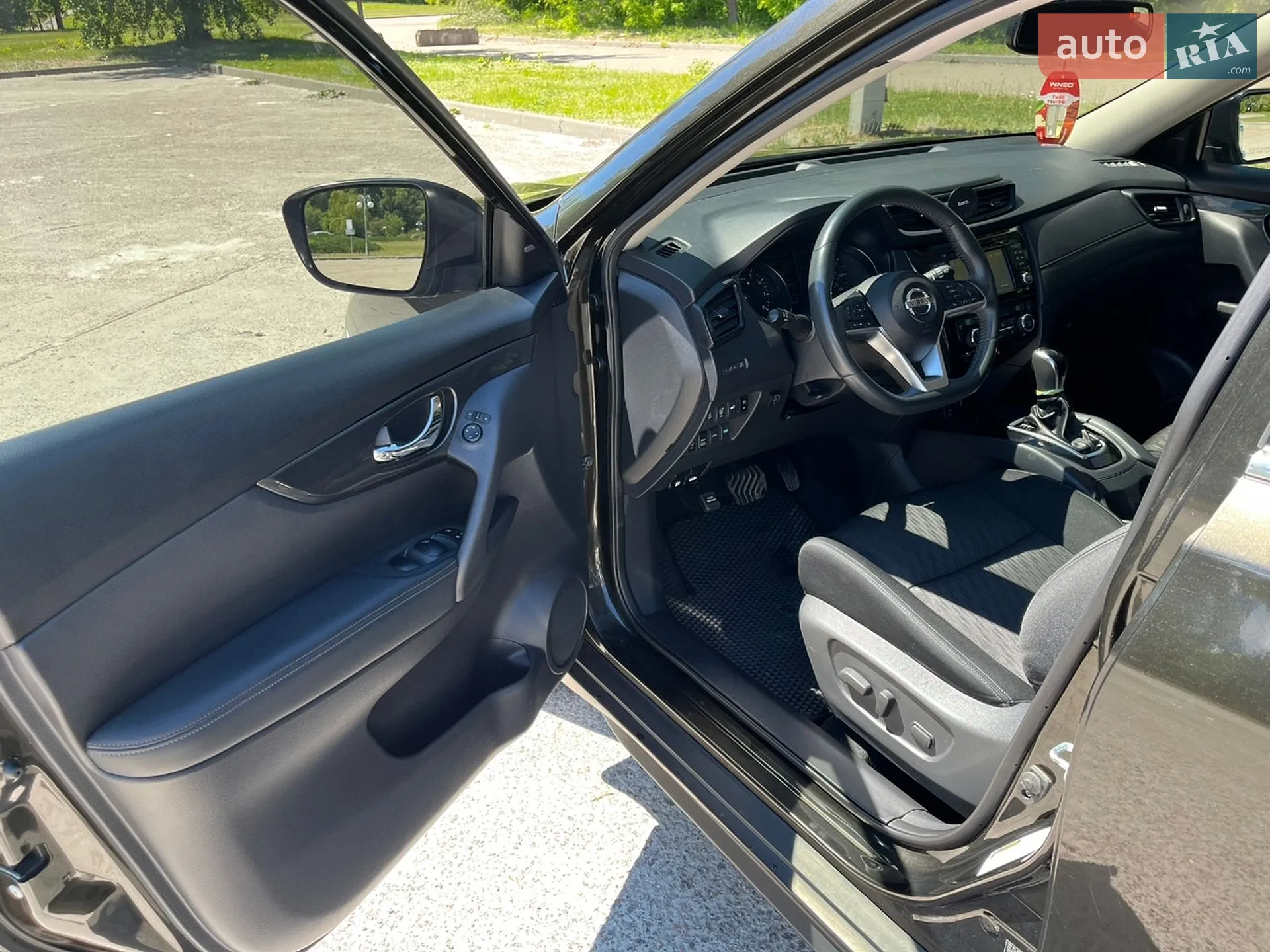 2017 Nissan Rogue - мініатюра 11