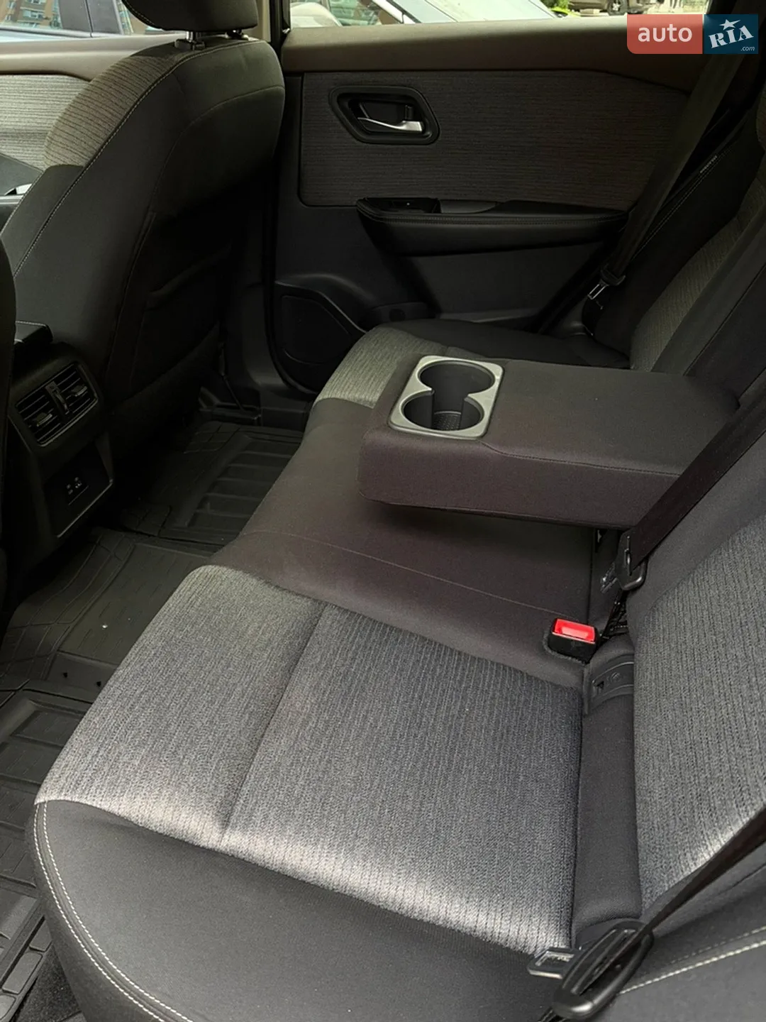 2020 Nissan Rogue - мініатюра 23