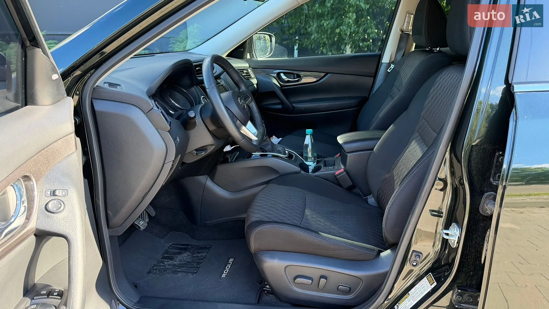 2019 Nissan Rogue - мініатюра 17