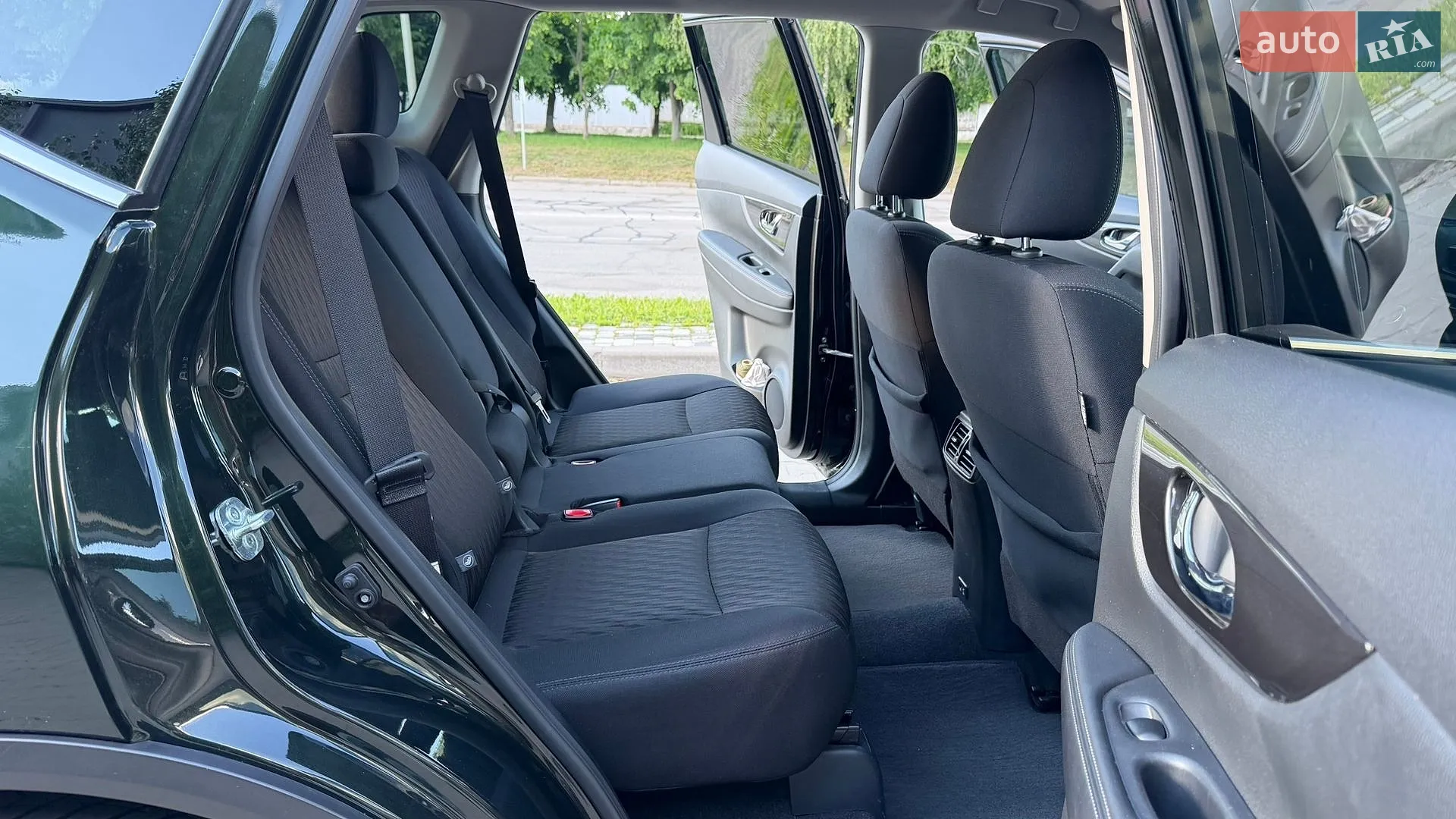 2019 Nissan Rogue - мініатюра 22