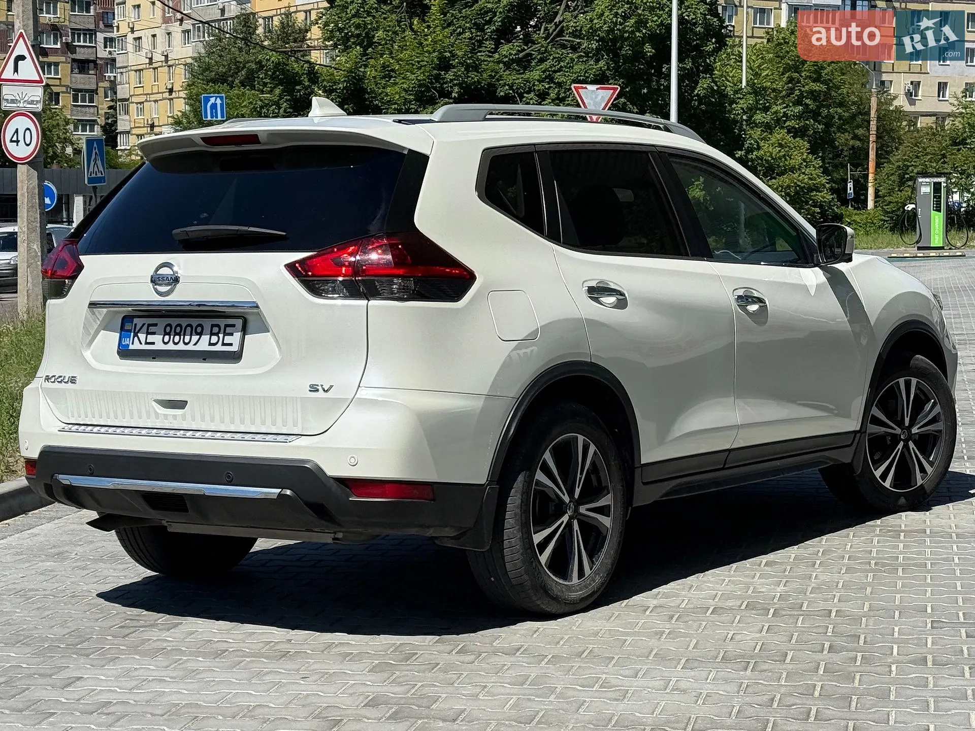 2020 Nissan Rogue - мініатюра 8