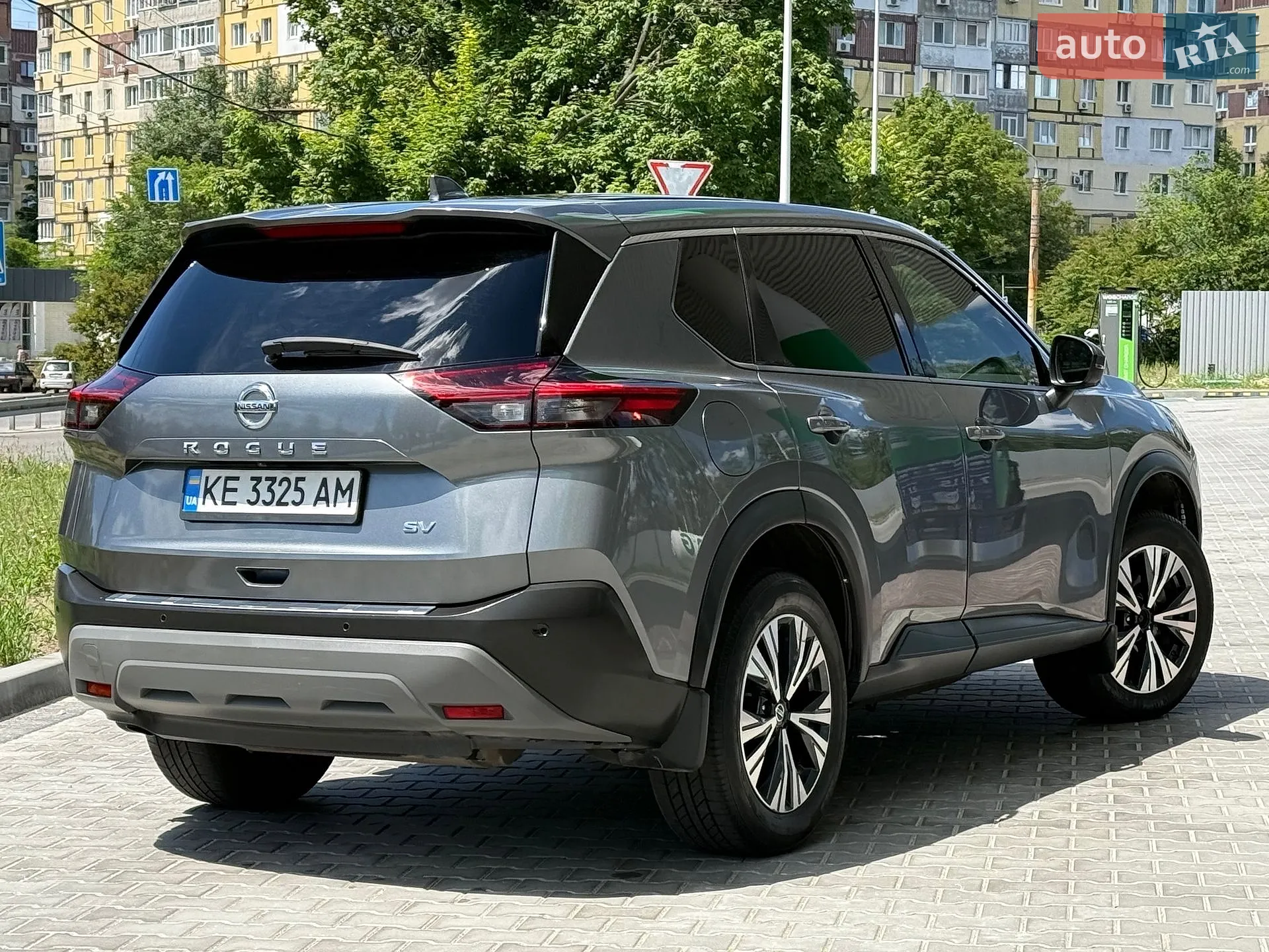 2021 Nissan Rogue - мініатюра 9