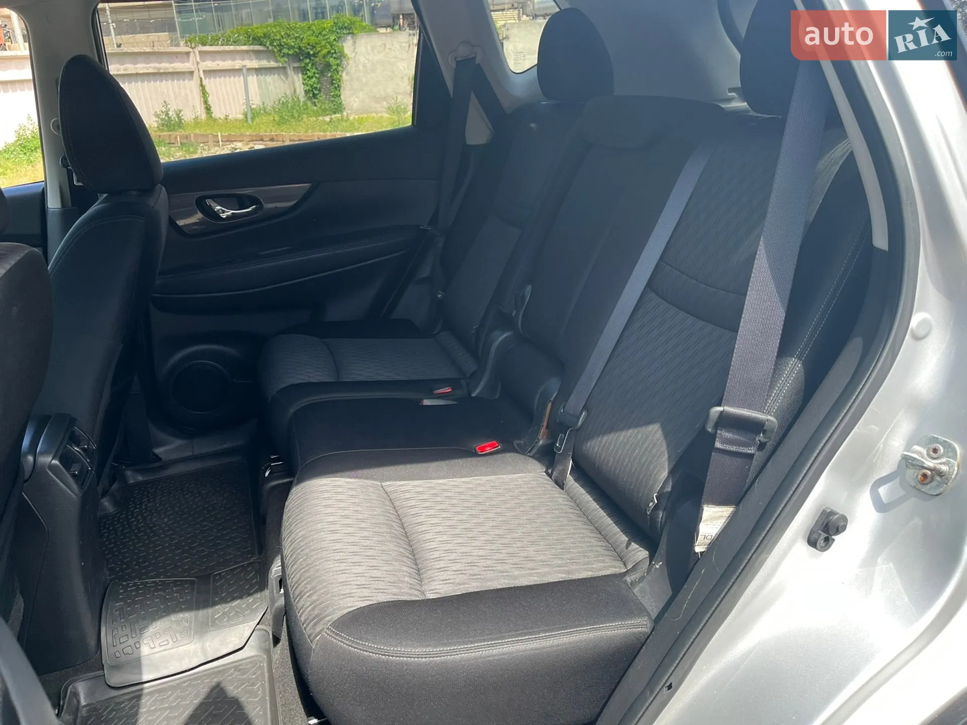 2017 Nissan Rogue - мініатюра 10
