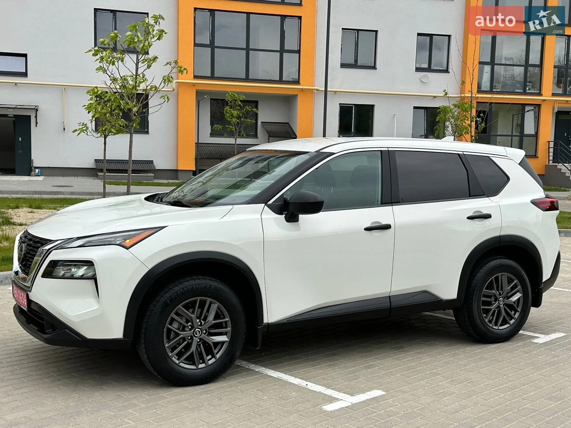 2021 Nissan Rogue - мініатюра 8